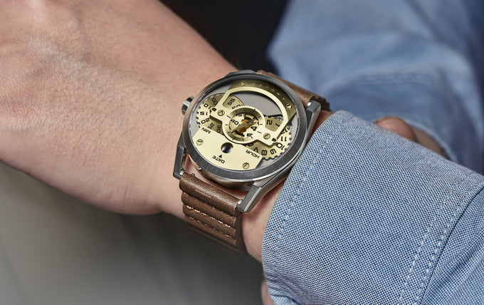 DISC ONE — Mechanical Jump Hour Wristwatch