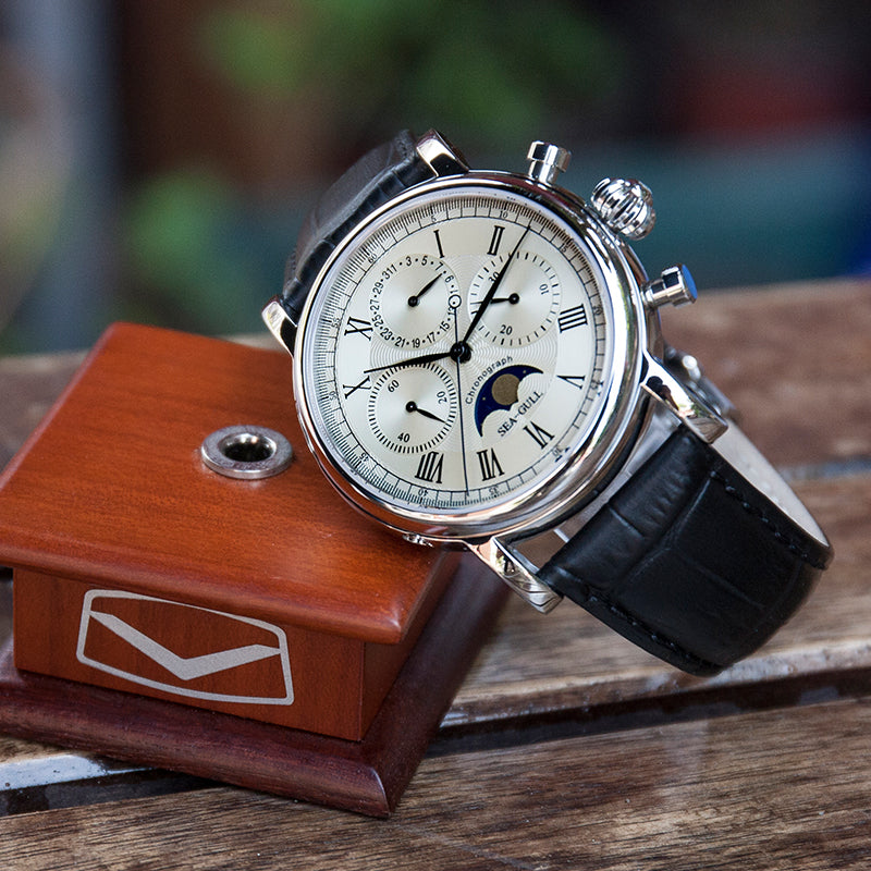 Extraordinaire Multifonction Phase de Lune Chronographe 41mm