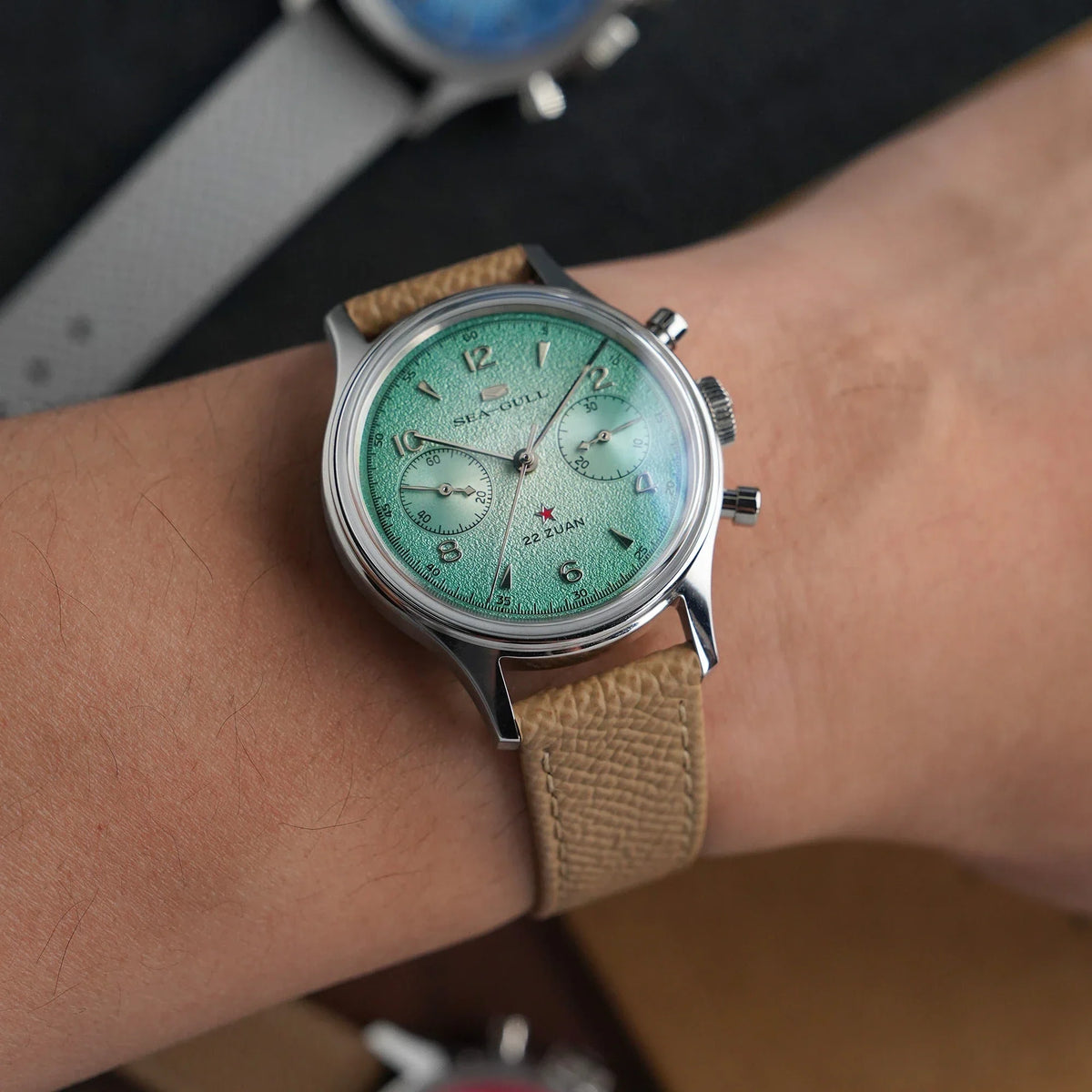 1963 Édition Aurore Chronographe 37.3mm