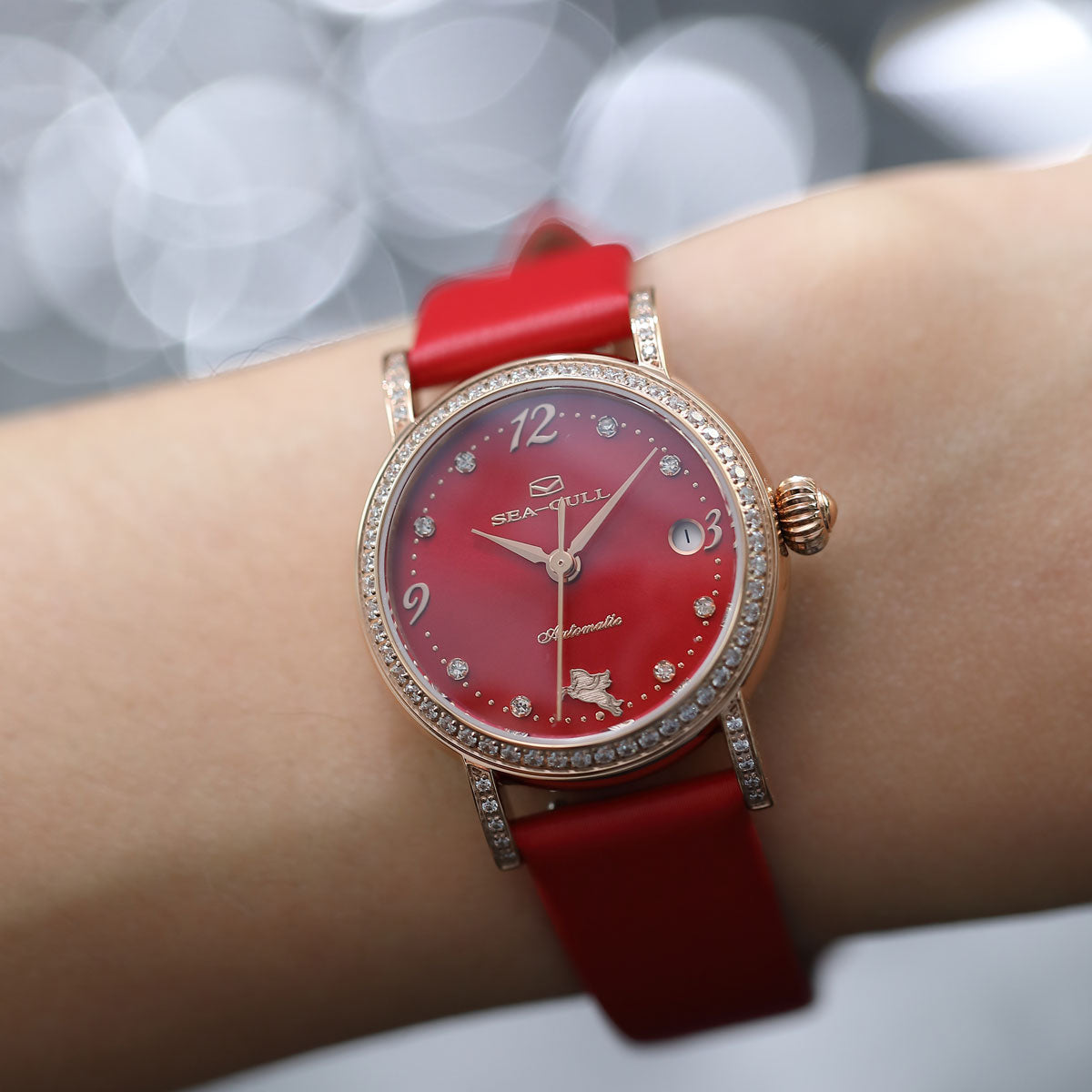 Année du Cheval Édition Spéciale Petit Diamant Serti Femme Habillée 27mm