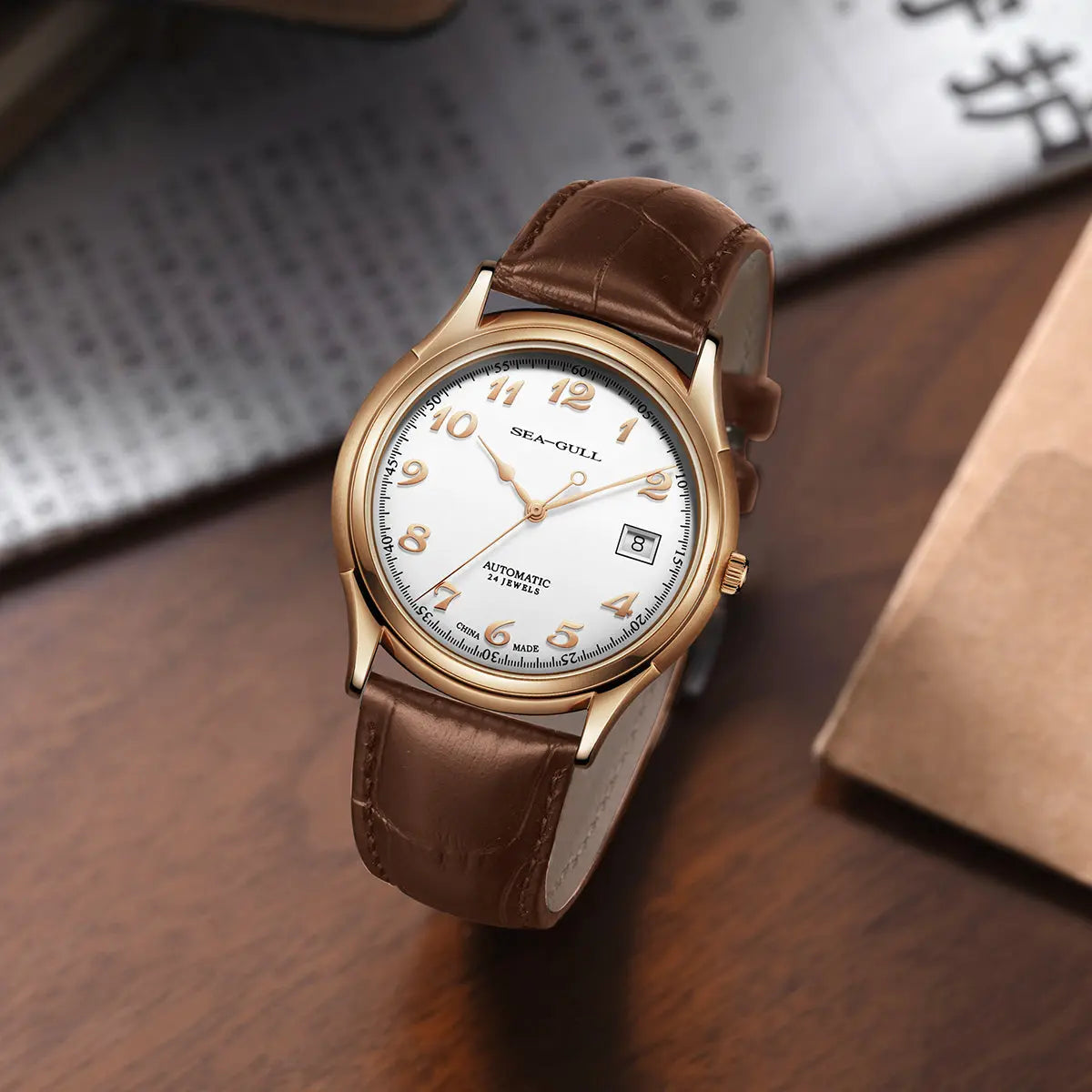 Fine Émail Ultra-fin Habillée 39mm
