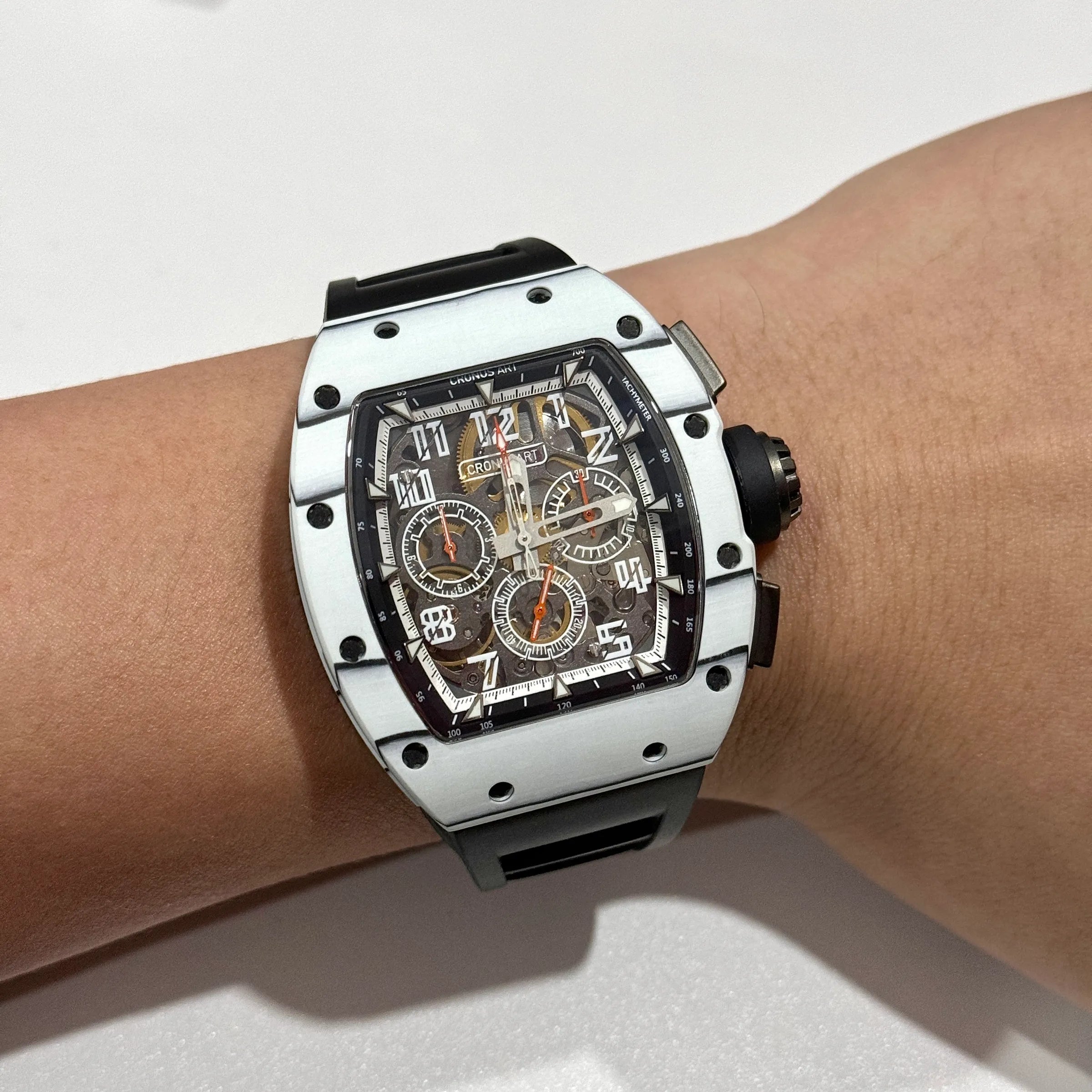CRONUS ART CM02 und CM06 Chronograph Carbon