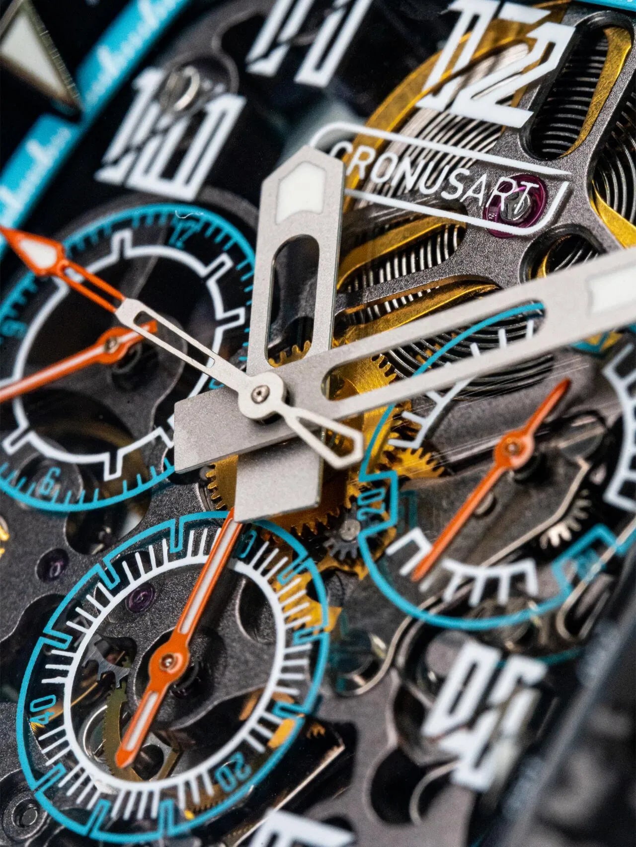 CRONUS ART CM02 und CM06 Chronograph Carbon