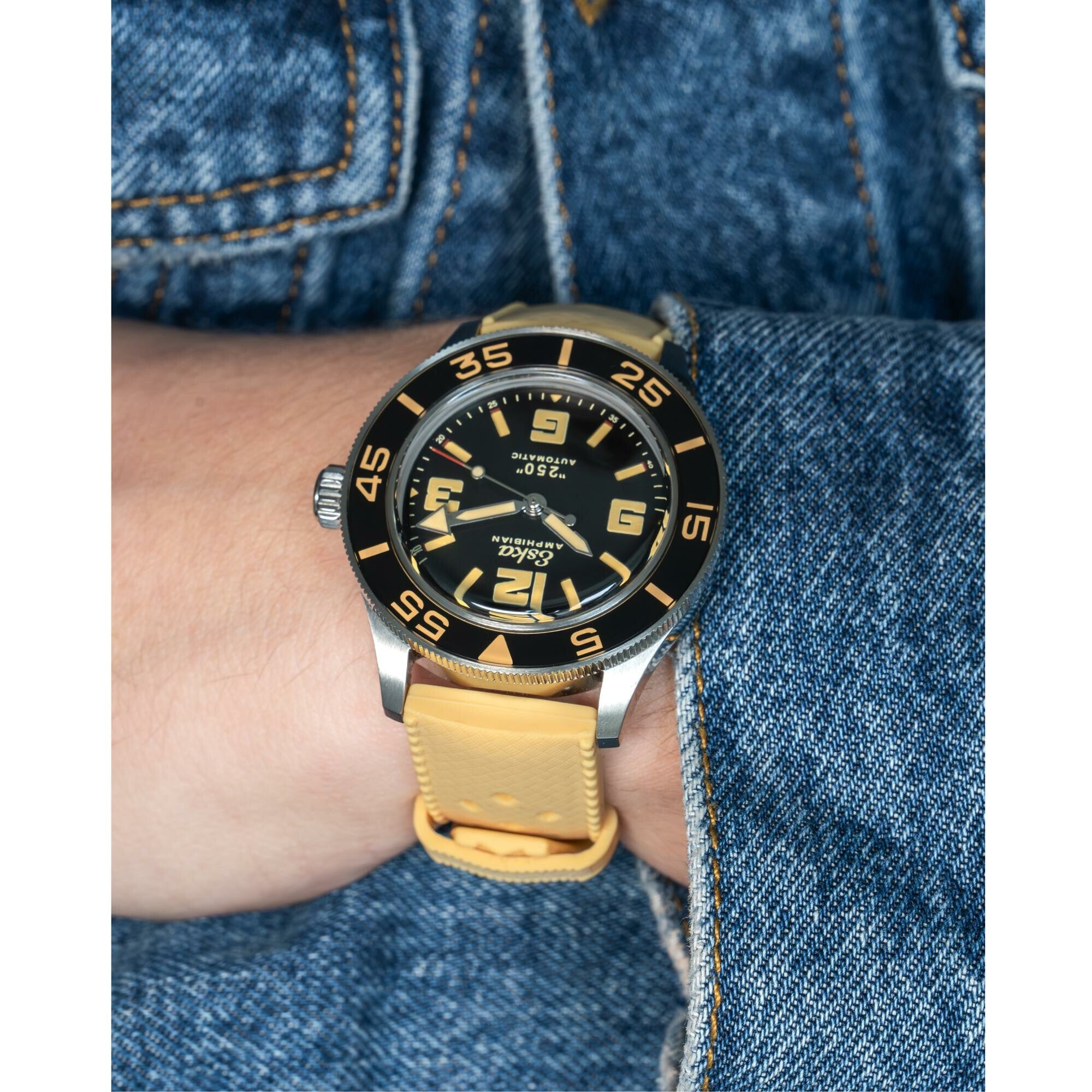 ESKA Amphibian 250 Black Shark