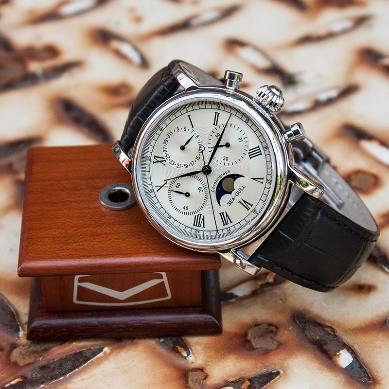 Extraordinaire Multifonction Phase de Lune Chronographe 41mm