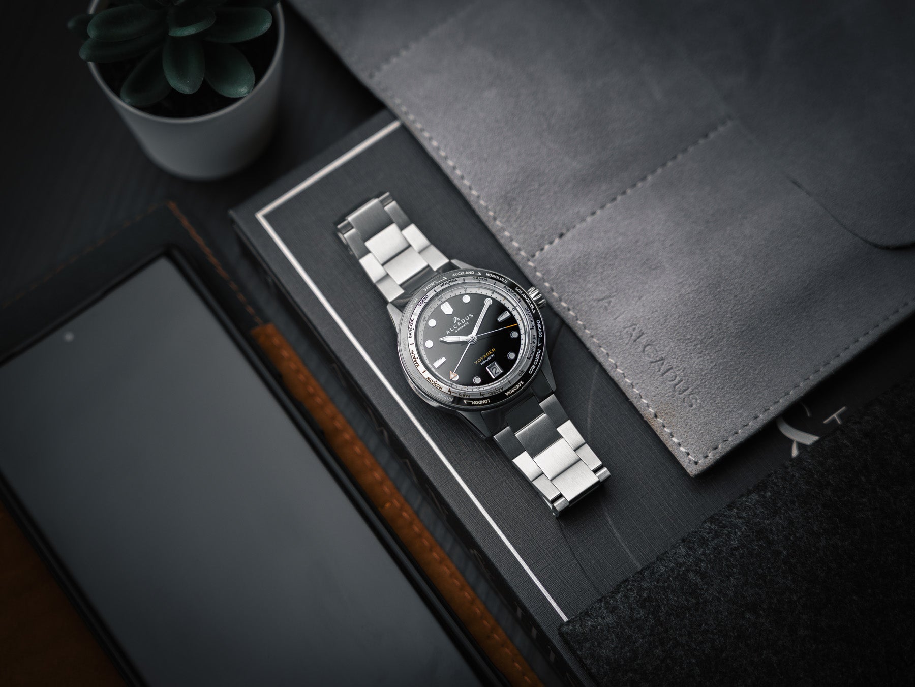 Alcadus Voyager Worldtimer GMT