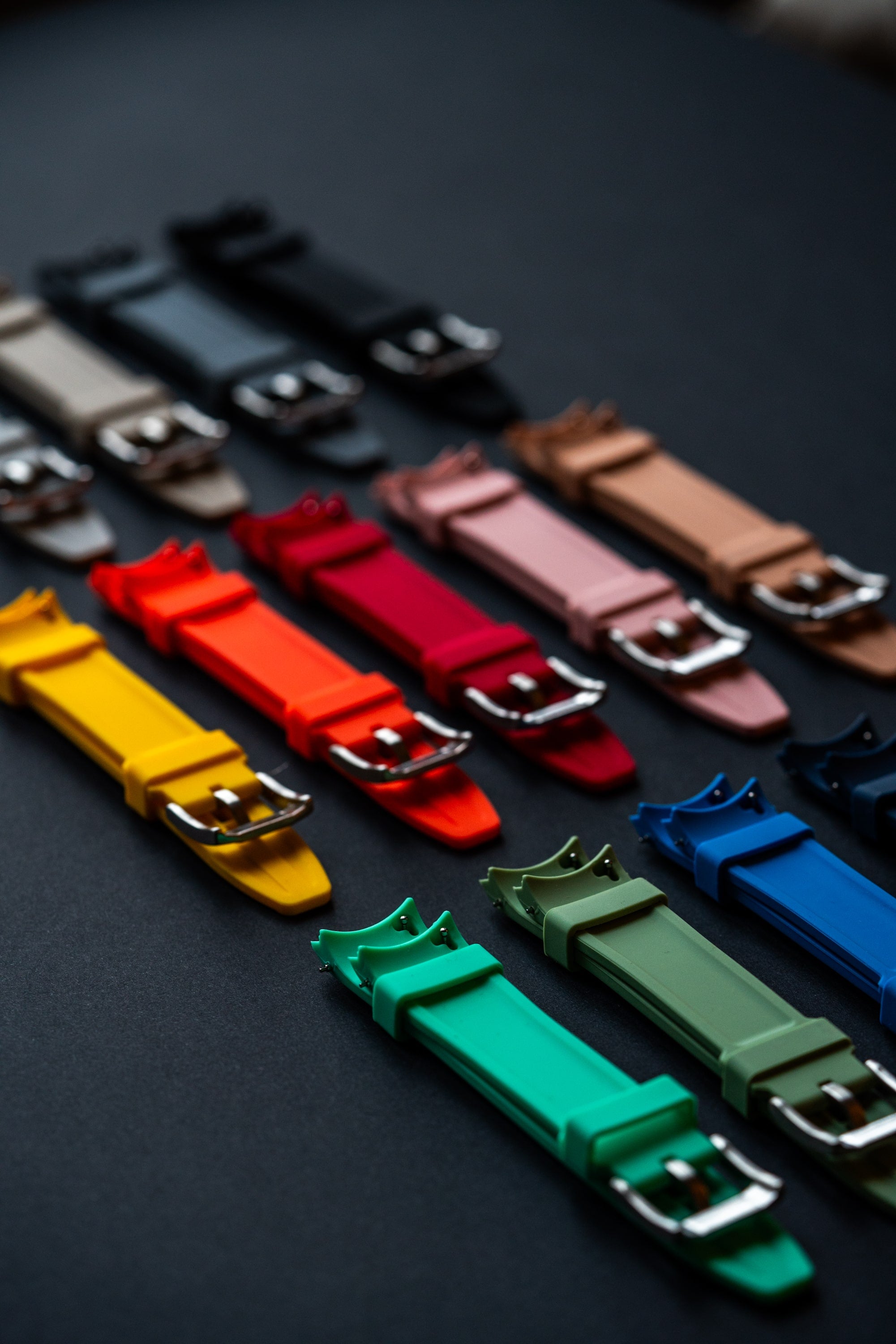 Curve Easy-Lock Bracelets