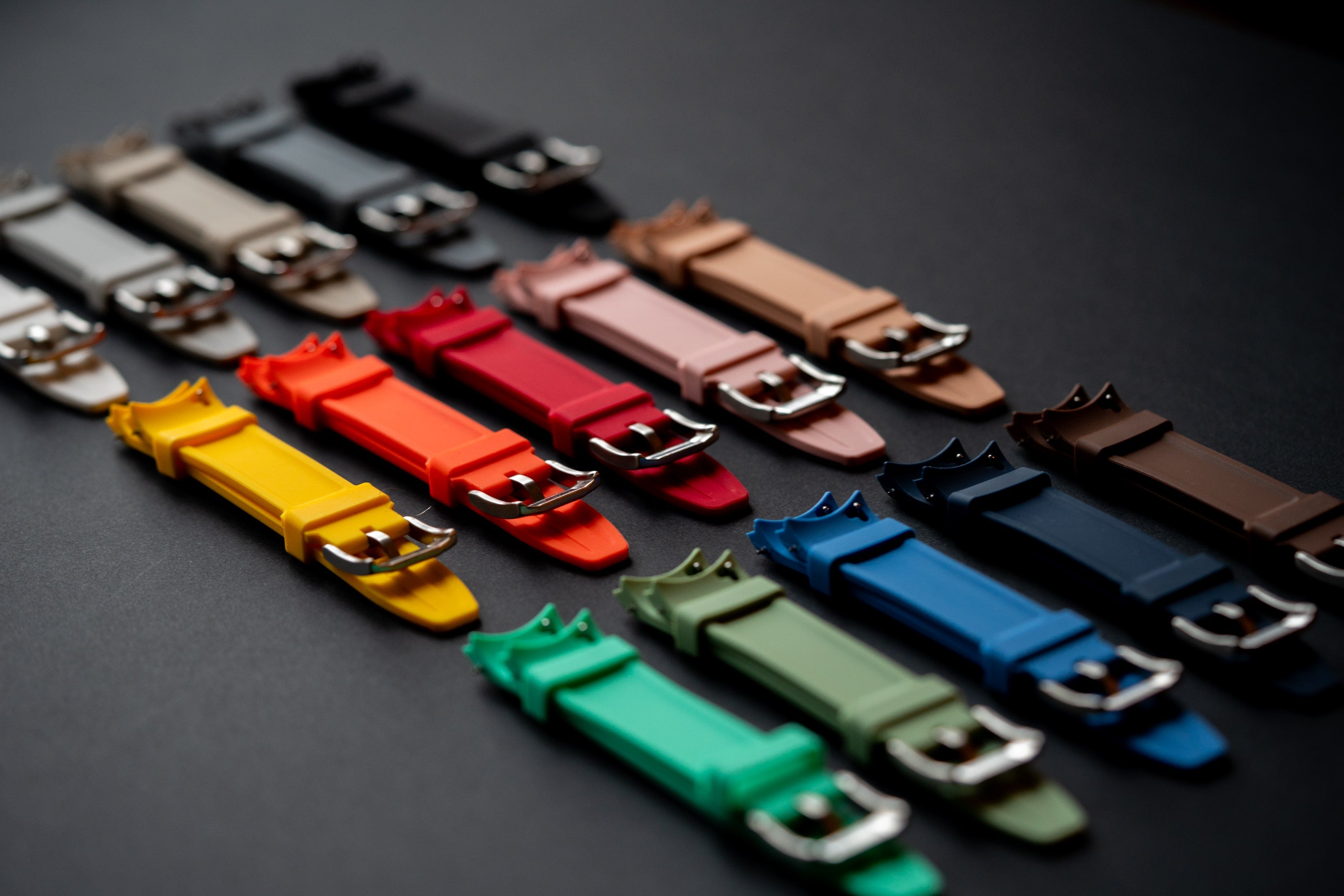 Curve Easy-Lock Bracelets
