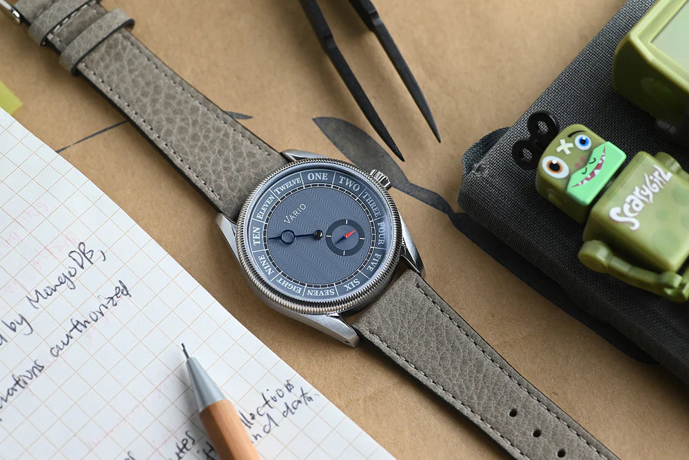 Vario NAVI Single Hand Storm Grey Small Seconds Compass