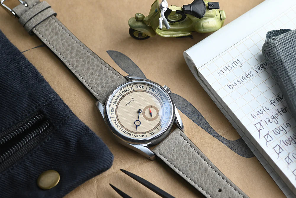 Vario NAVI Single Hand Sand Beige Small Seconds Compass