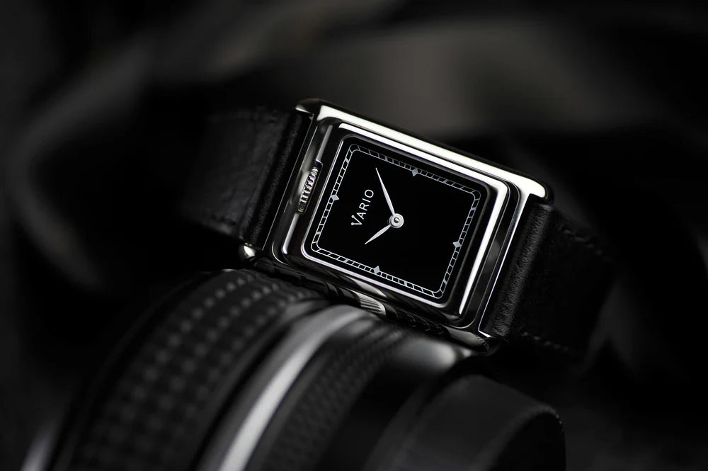 Vario VERSA Reversible Dual Time Silver-Black Watch