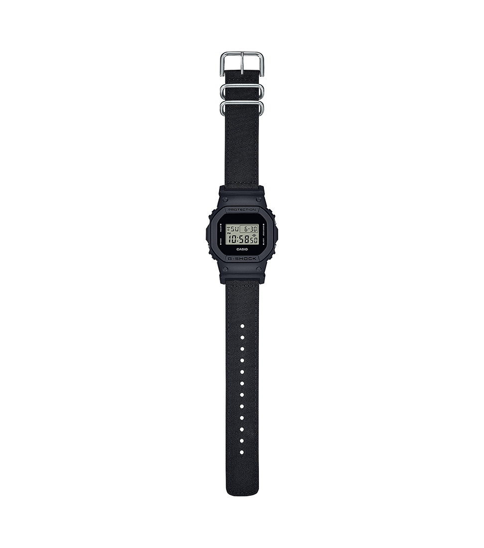 Casio DW-5600BCE-1
