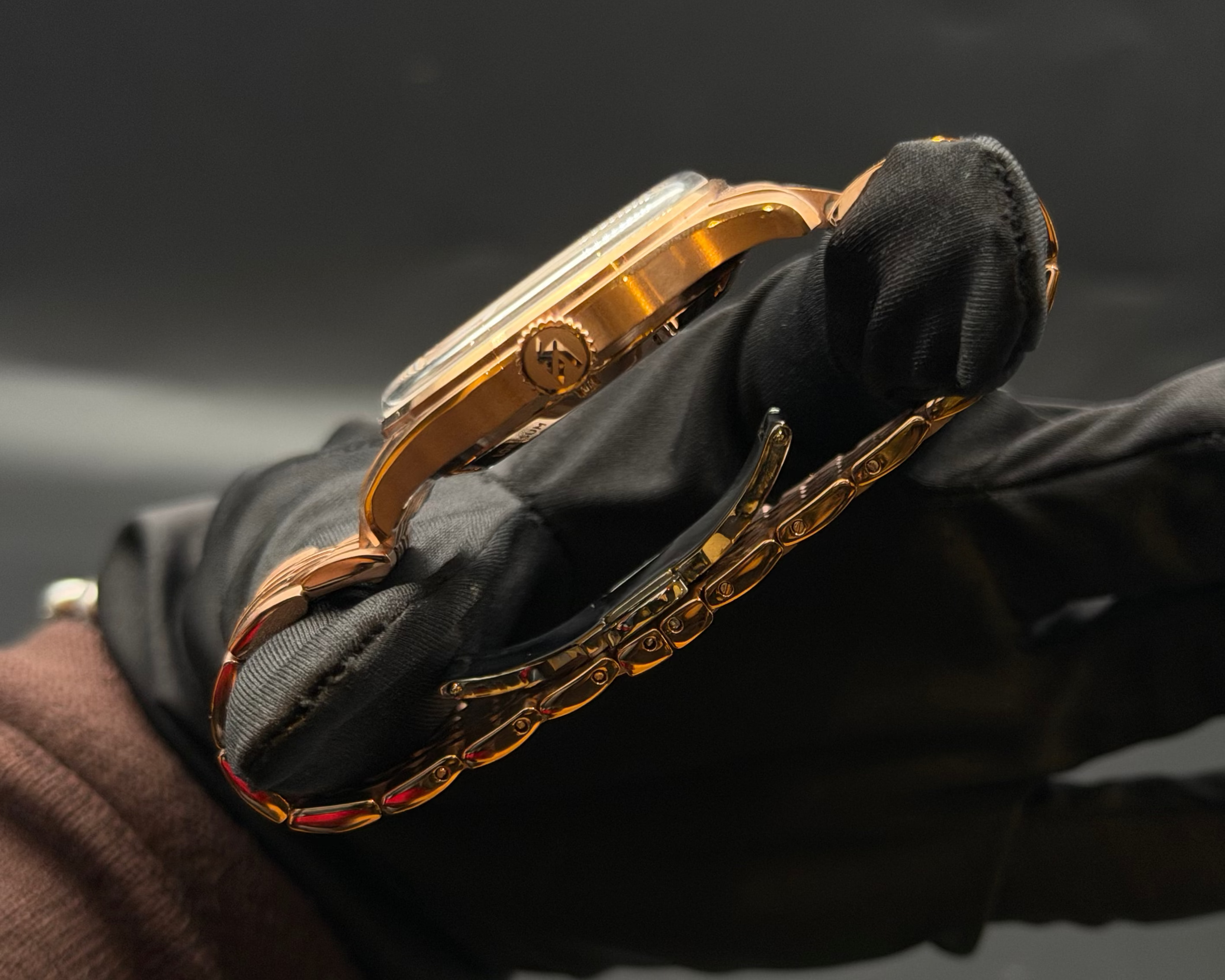 Loresum - LS05 Guilloché – True Double Moonphase