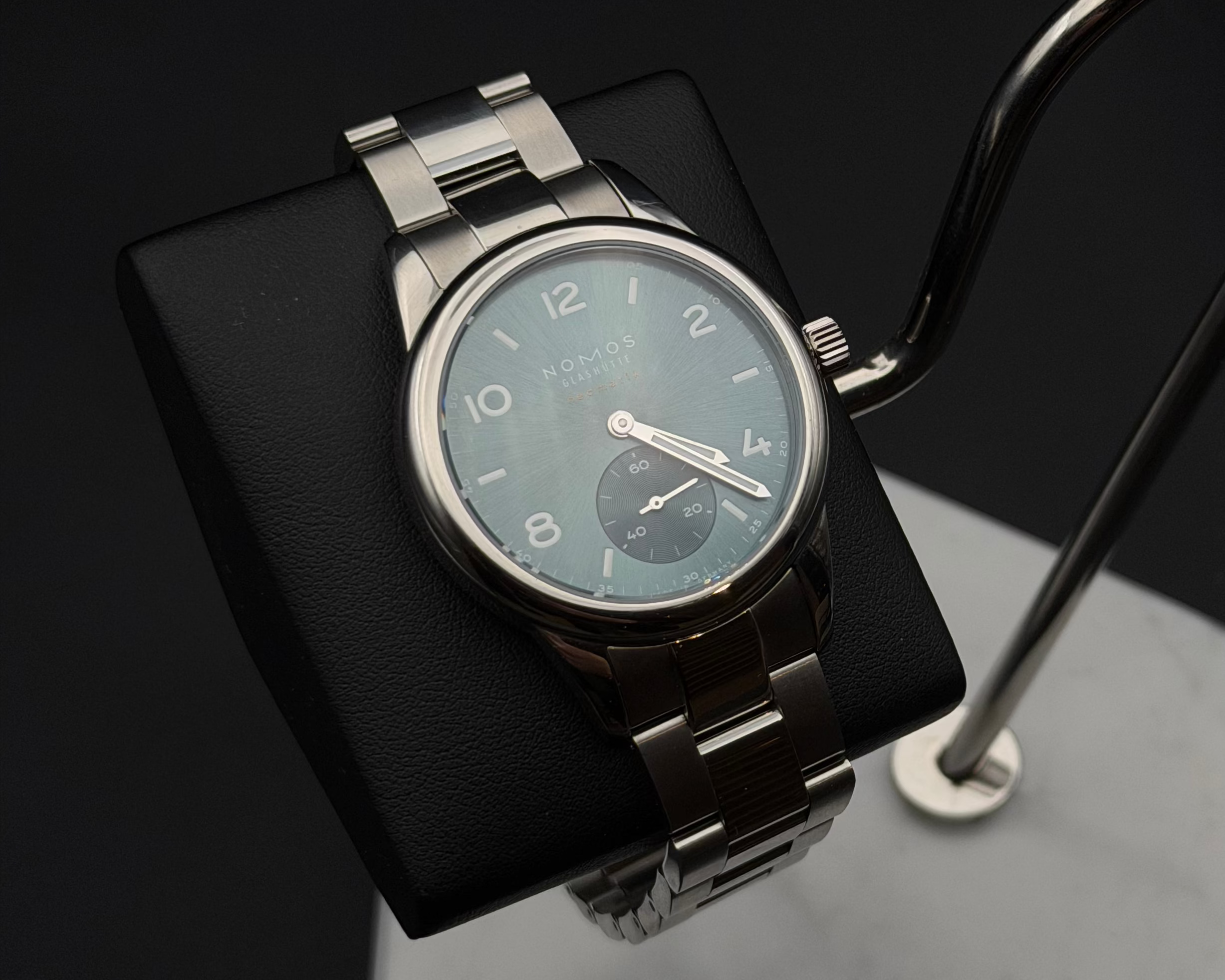 NOMOS Glashütte – Club Sport neomatik petrol (37 mm)