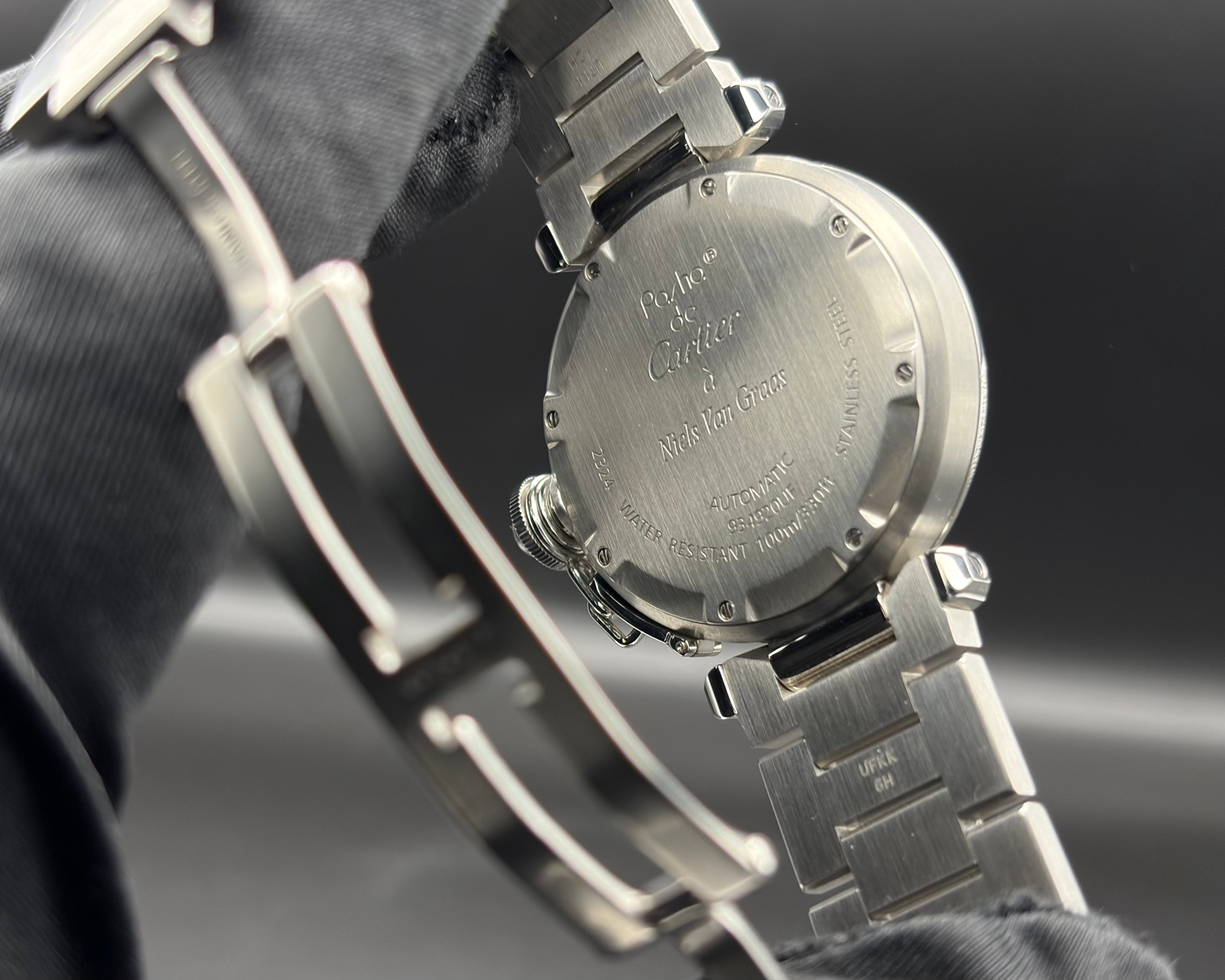 Cartier - Pasha