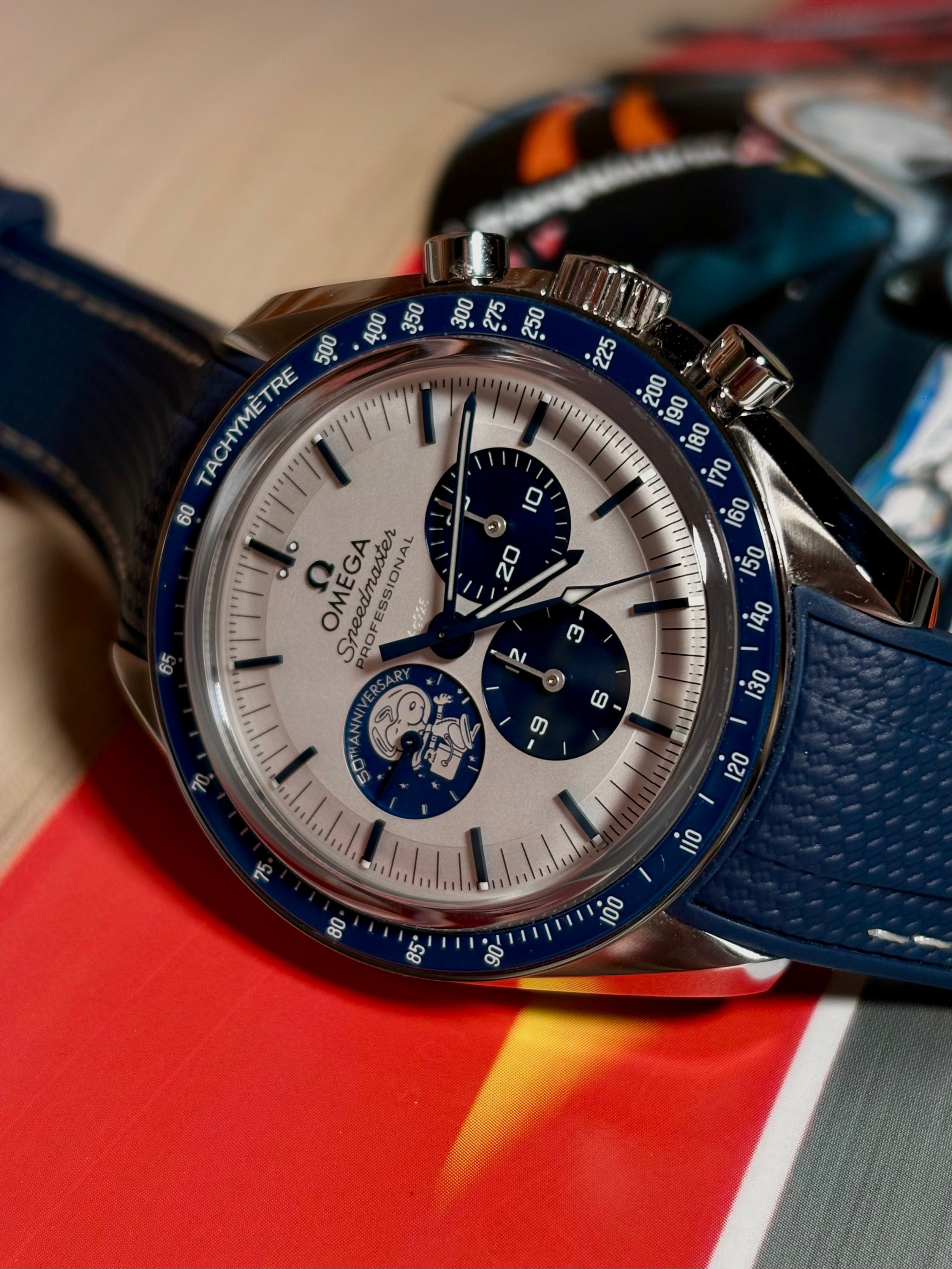 OMEGA Speedmaster Professional « Silver Snoopy Award » 50th Anniversary