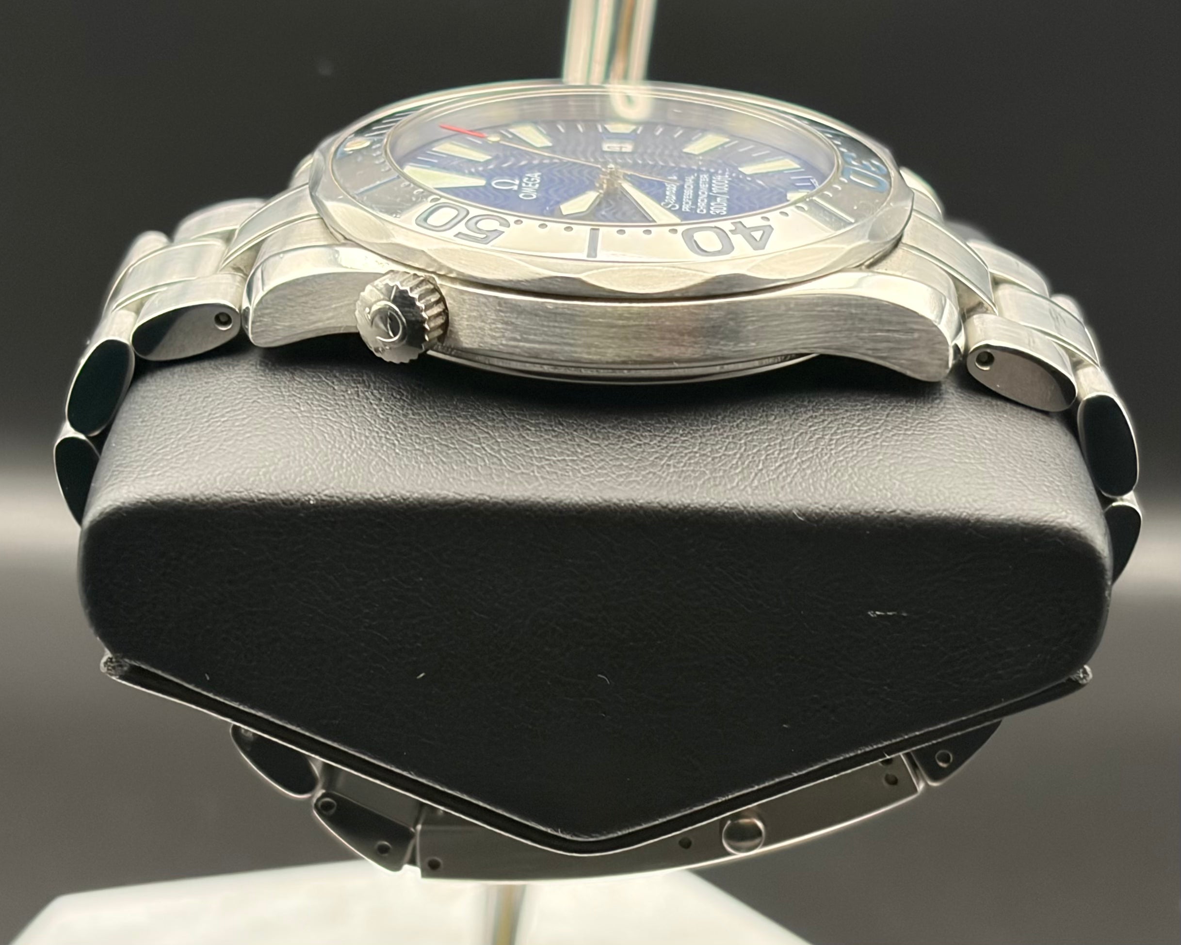 OMEGA SEAMASTER 300M
