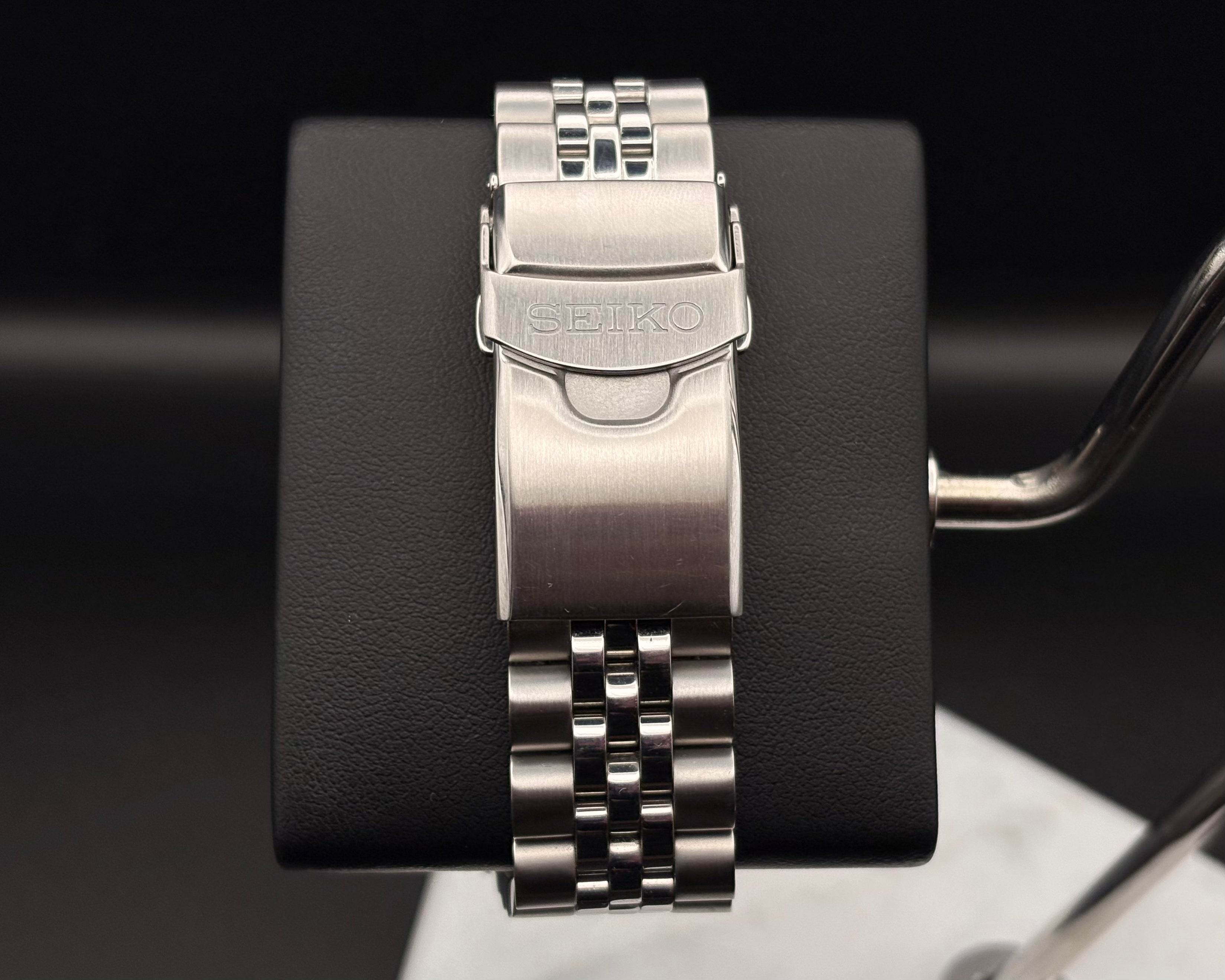 SEIKO 5 Sports GMT