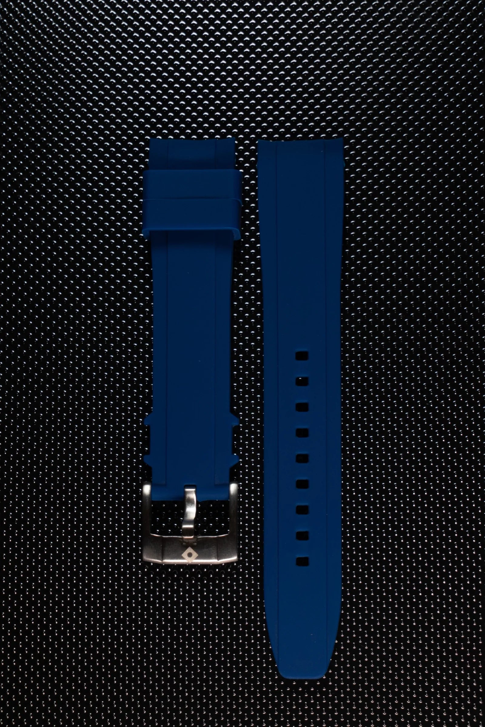 Curved rubber bracelets, pin buckle