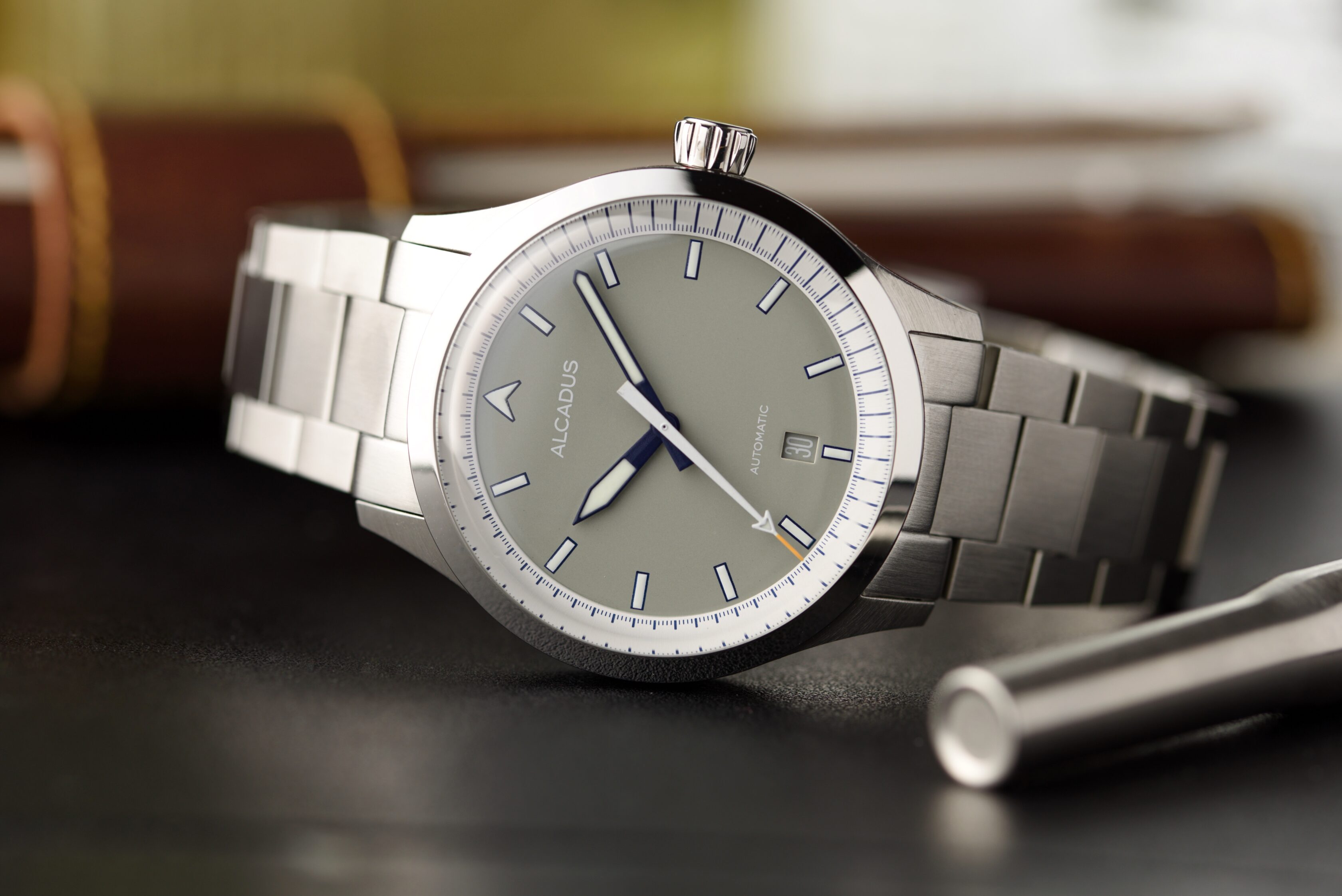Alcadus Opus v2 Gray