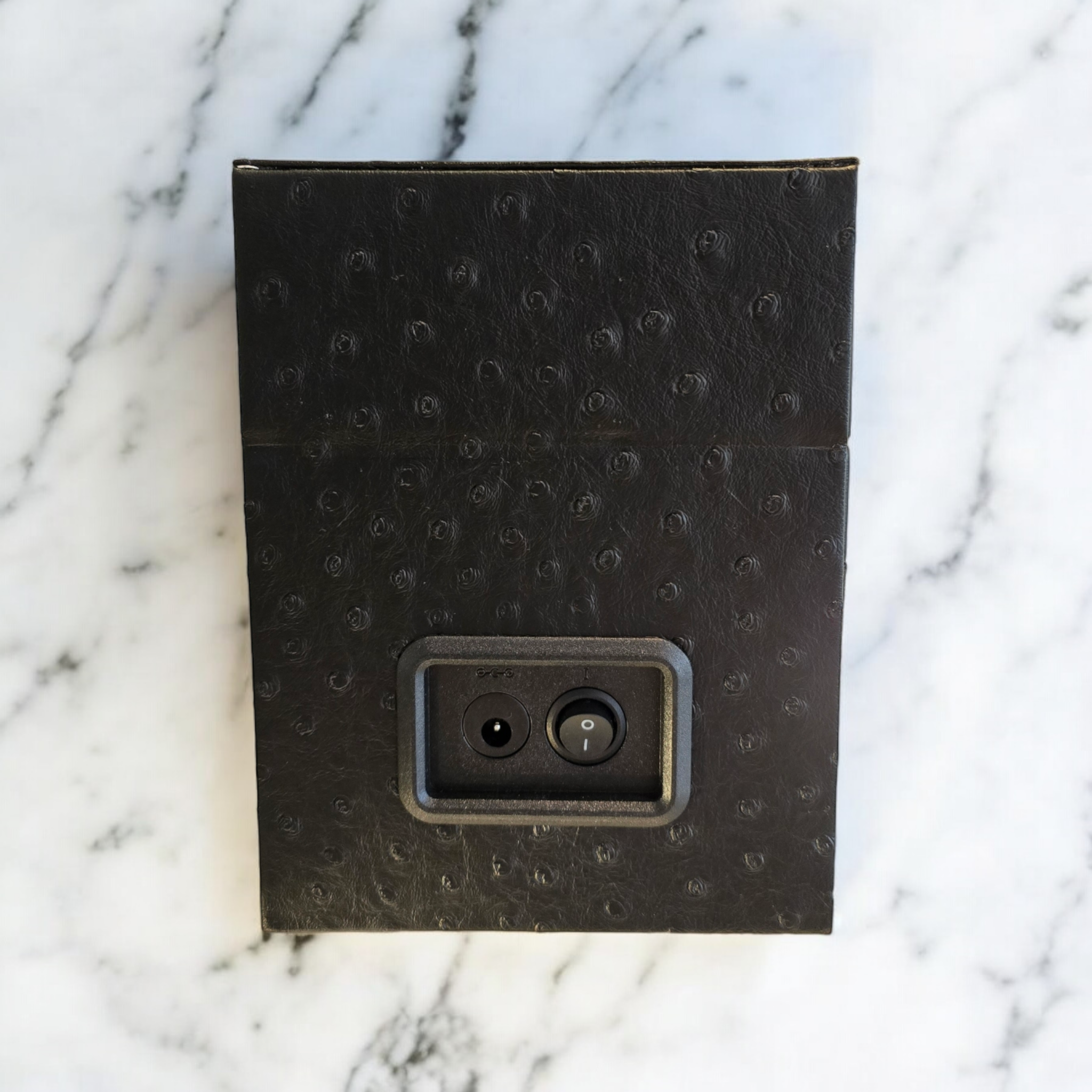 1-SLOT LEATHER WIND CASE