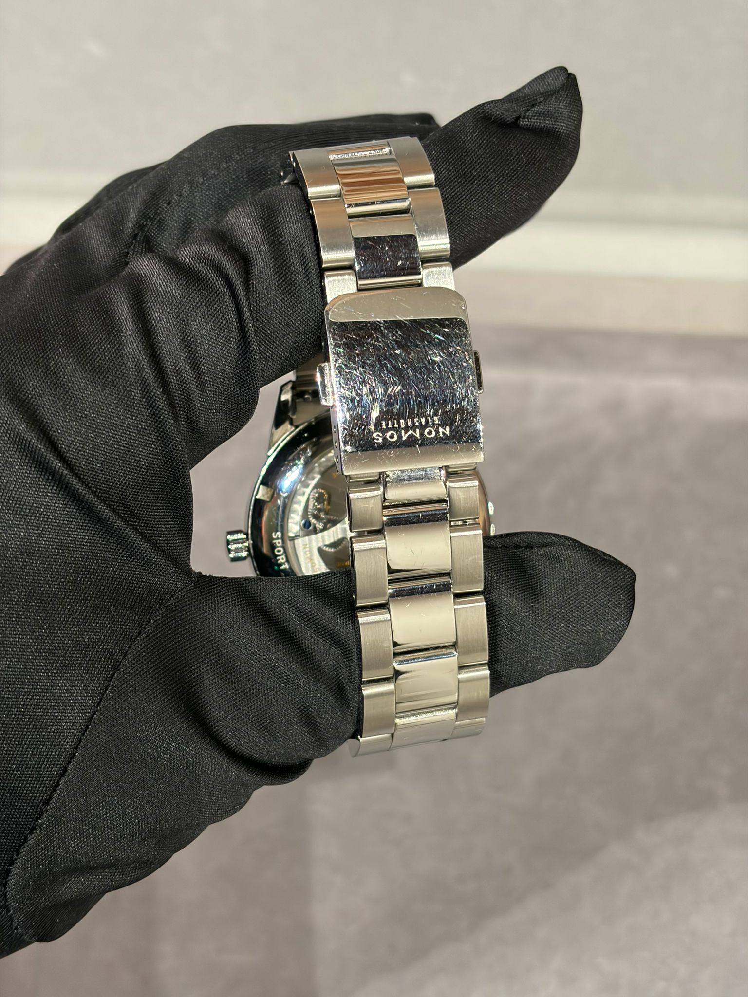 Nomos Club Sport neomatik 39 smoke