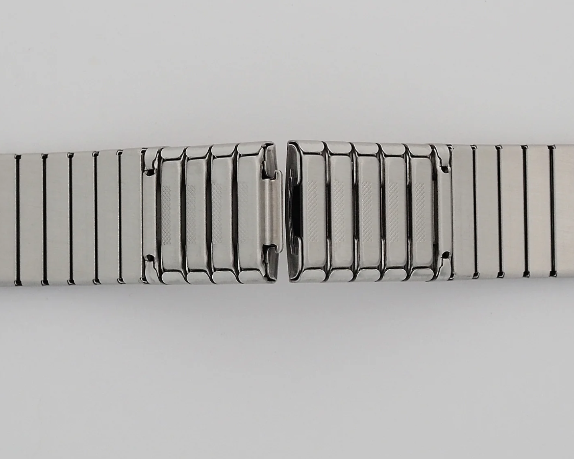 VERSA Elastic Metal Bracelet