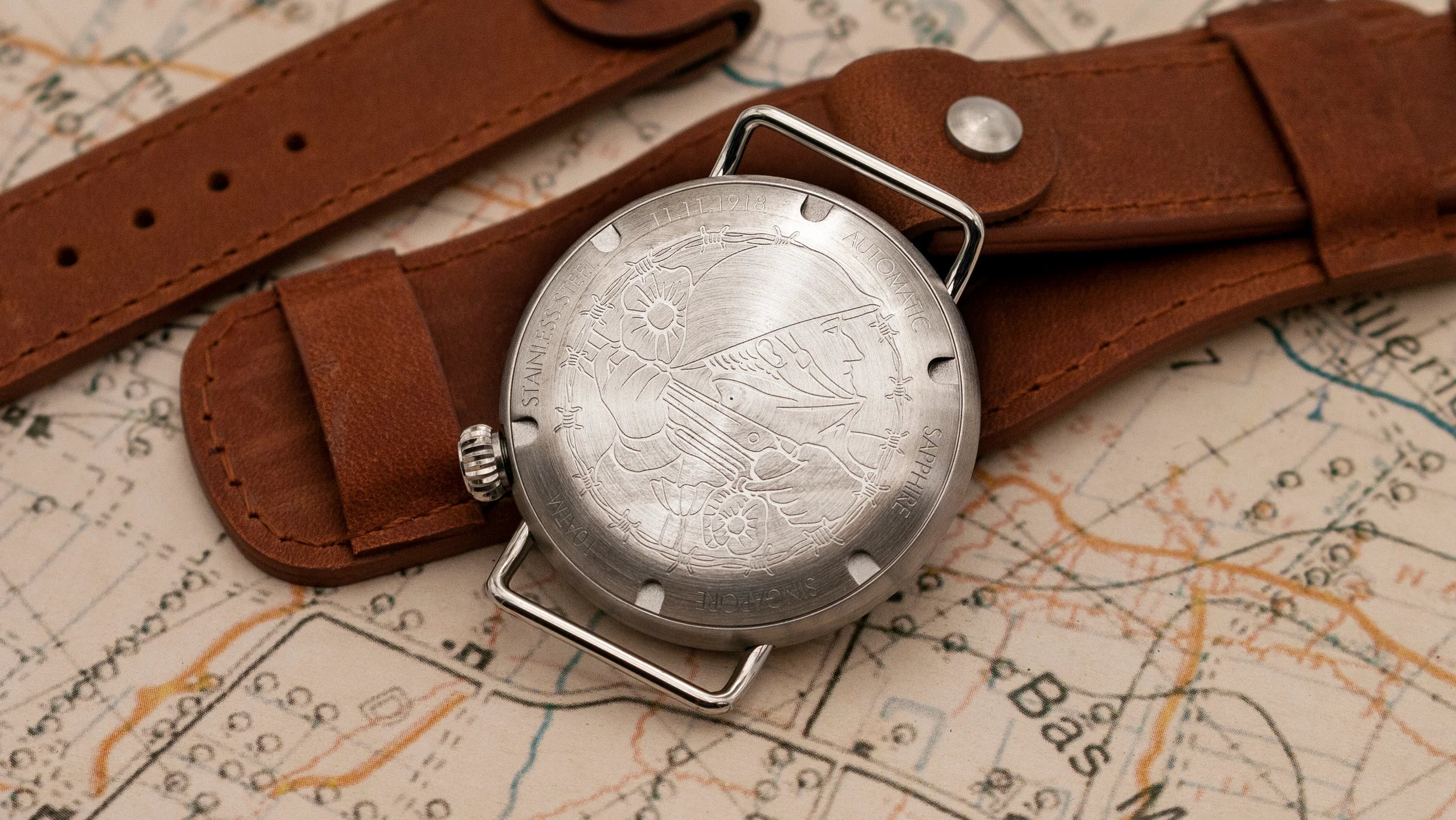 Vario 1918 Trench à cadran blanc et luminescent blanc