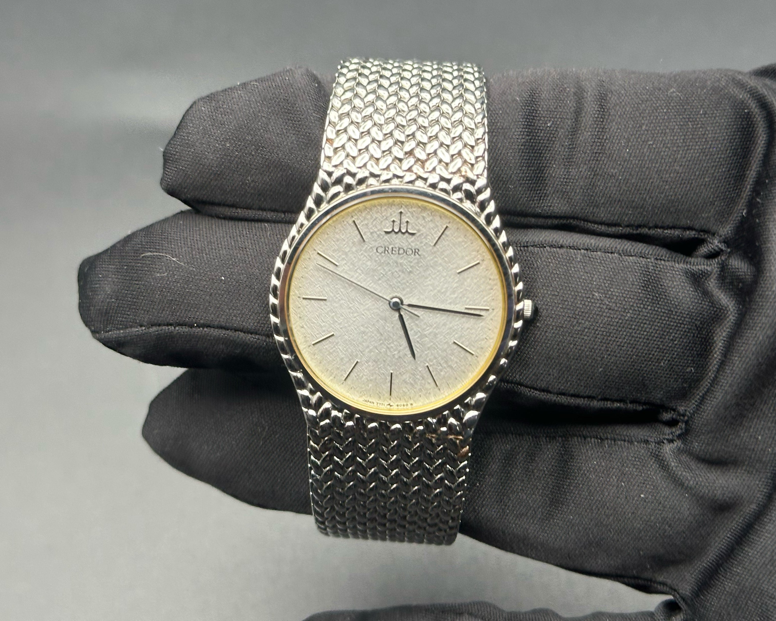 Credor 7771-6050 white dial