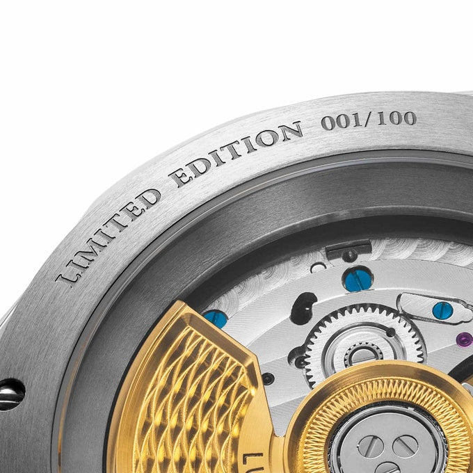 Chiming Watch 2.0 Cadran Brossé Argent Titane Grade 5 – Édition Limitée 100 pièces