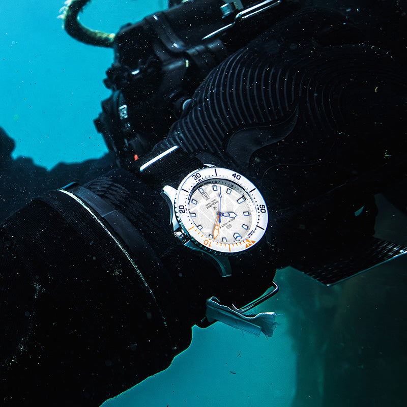 Océan Pro Édition Spéciale 300m Étanche Titane Cadran Texturé Glace Plongée 43mm