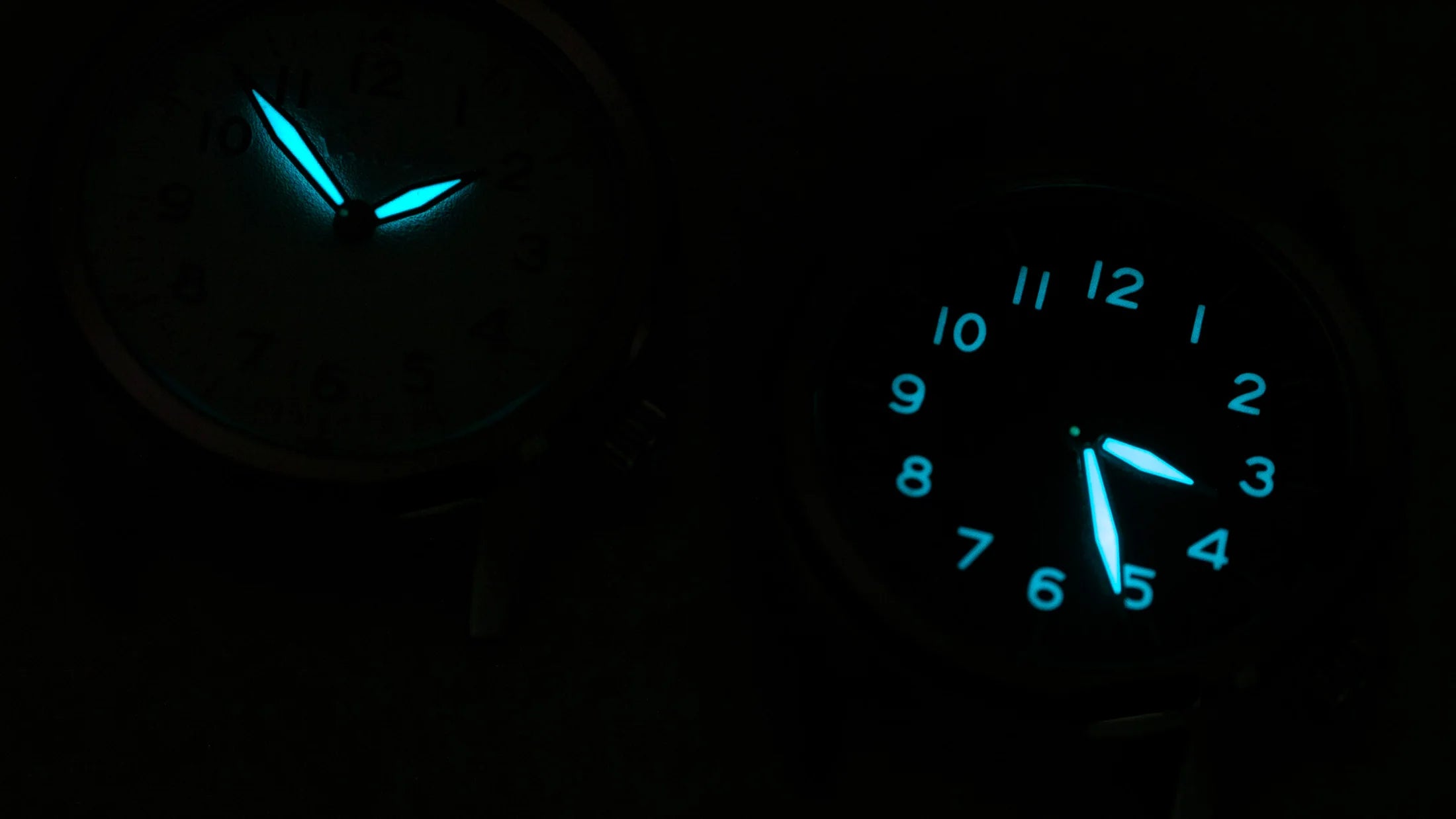 Vario 1945 A-11S Raven Black Solar Quartz Field Watch