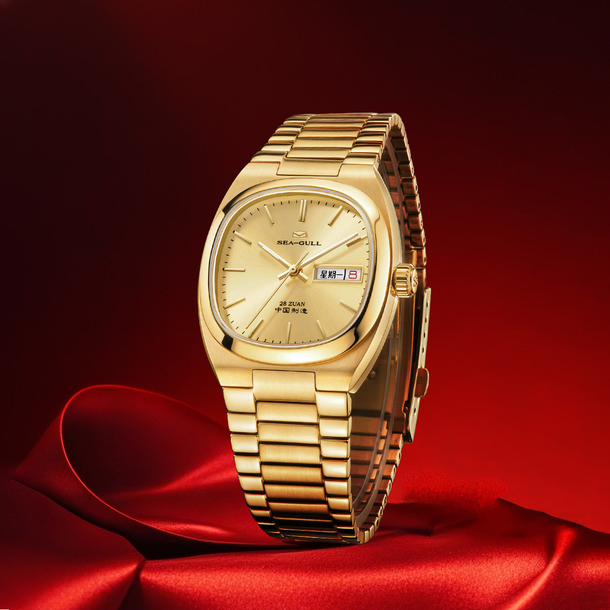 Jour-Date Calendrier Tonneau Doré 36mm