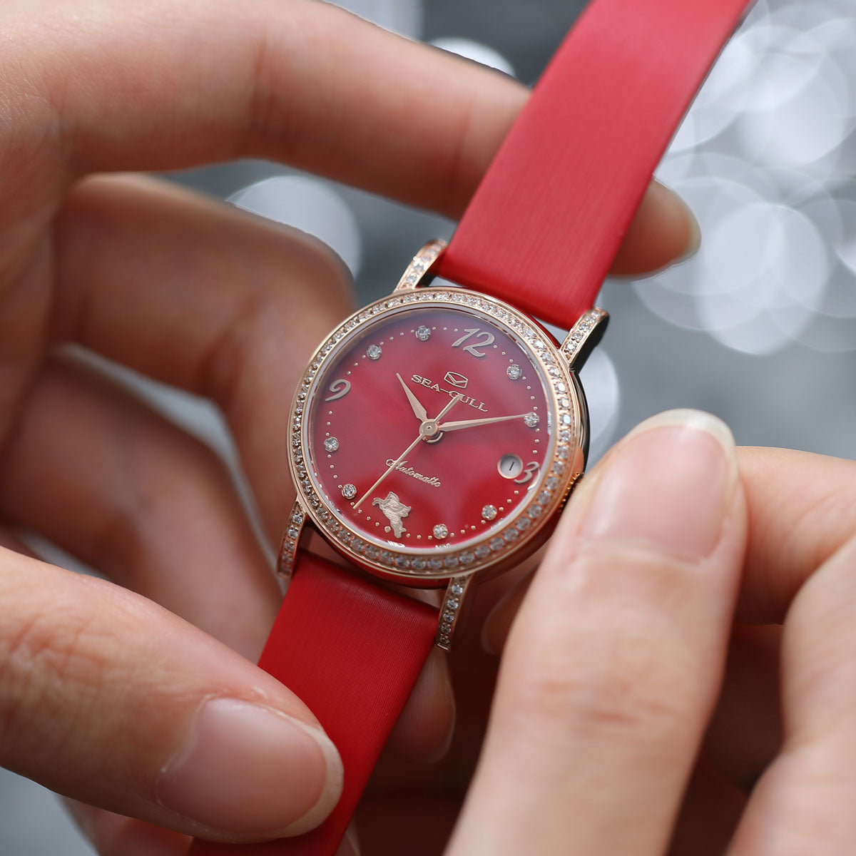 Année du Cheval Édition Spéciale Petit Diamant Serti Femme Habillée 27mm