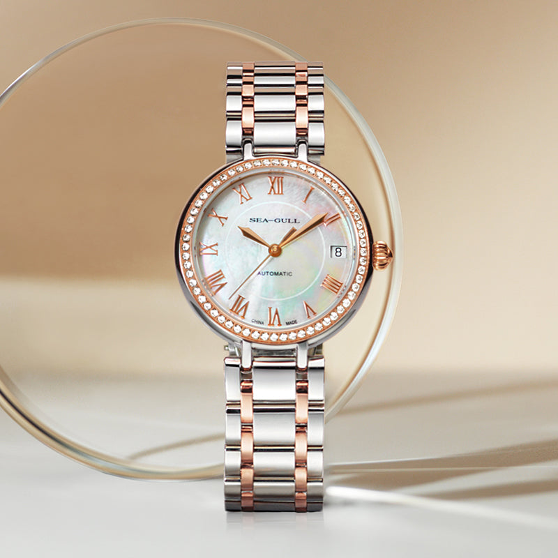 Femme Minimaliste Chiffres Romains Habillée 32mm