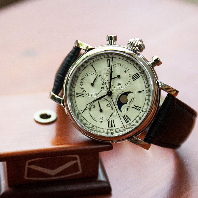 Extraordinaire Multifonction Phase de Lune Chronographe 41mm