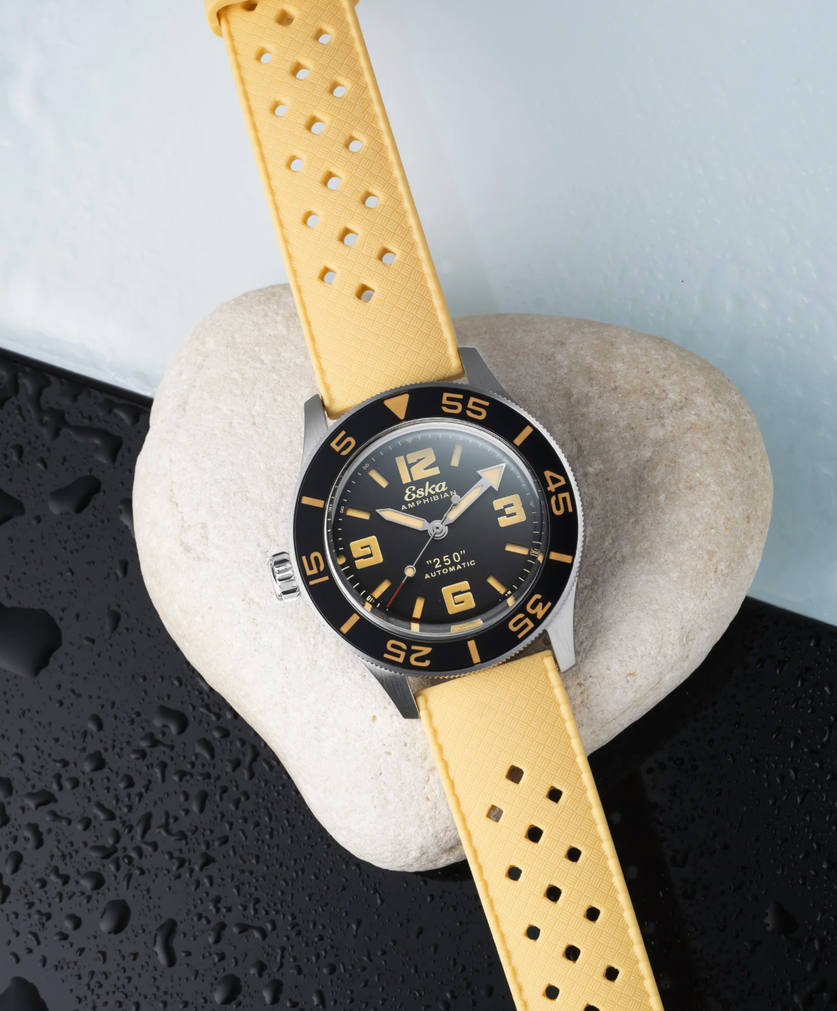 ESKA Amphibian 250 Black Shark