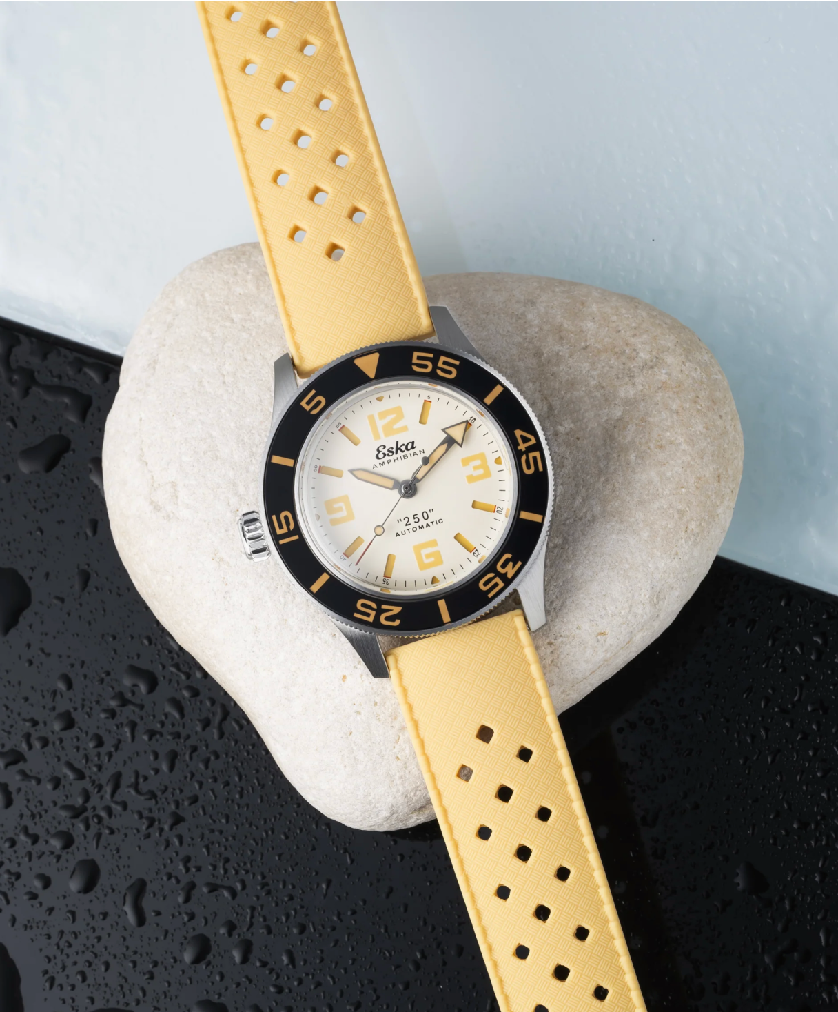 Eska Amphibian 250-WS “White Shark”