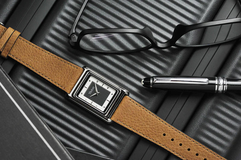 Vario VERSA Reversible Single Time White Tuxedo Automatic