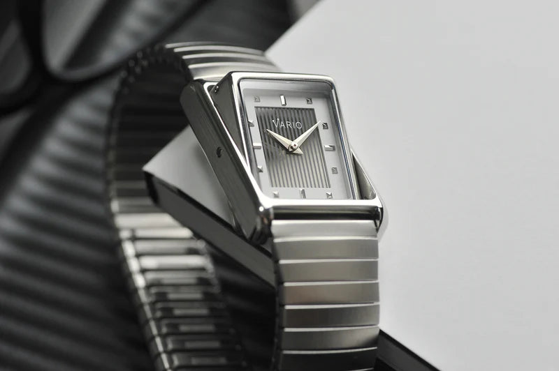 Vario VERSA Reversible Single Time White Tuxedo Automatic