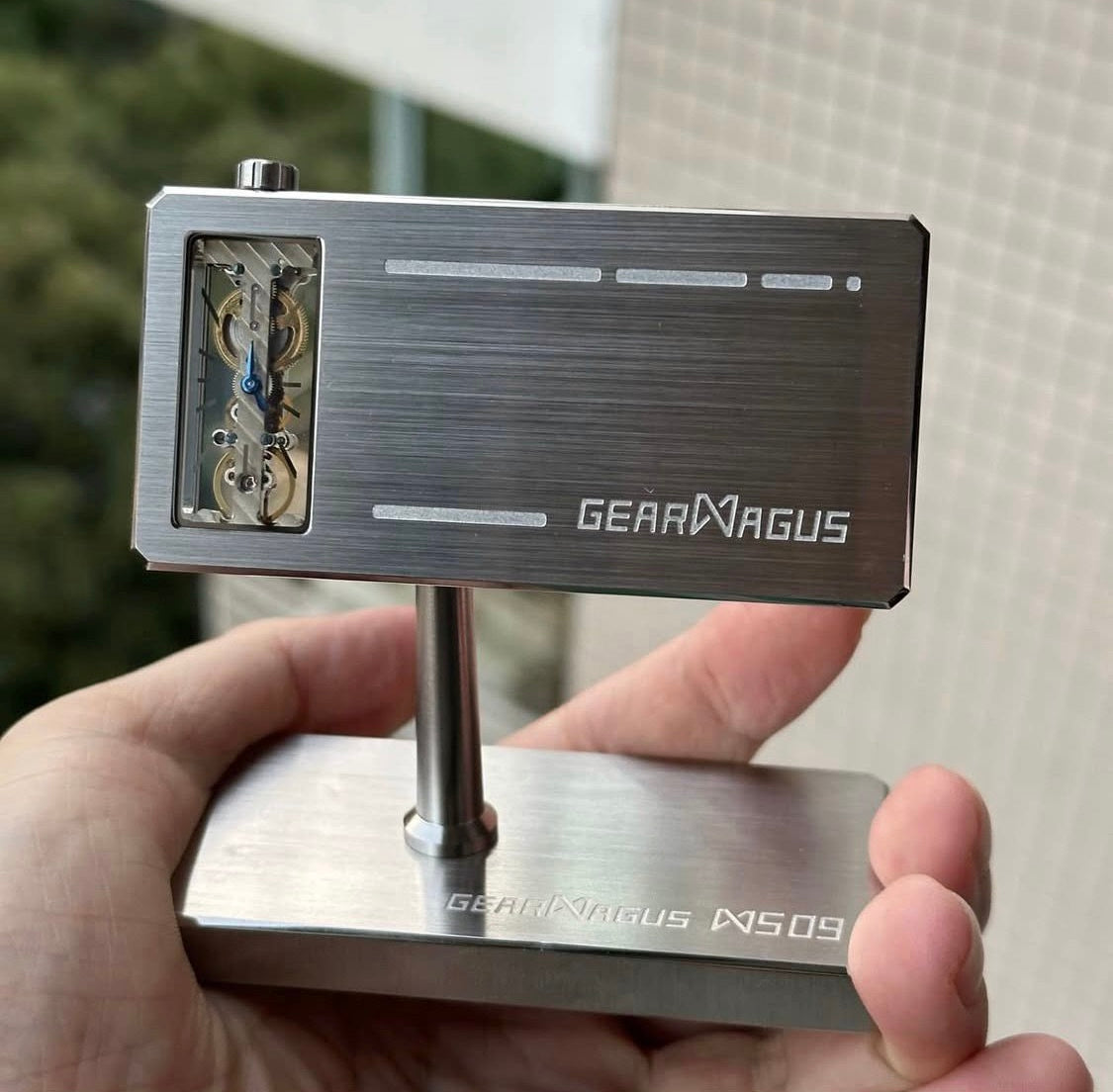 Acompte Table Clock GearMagus