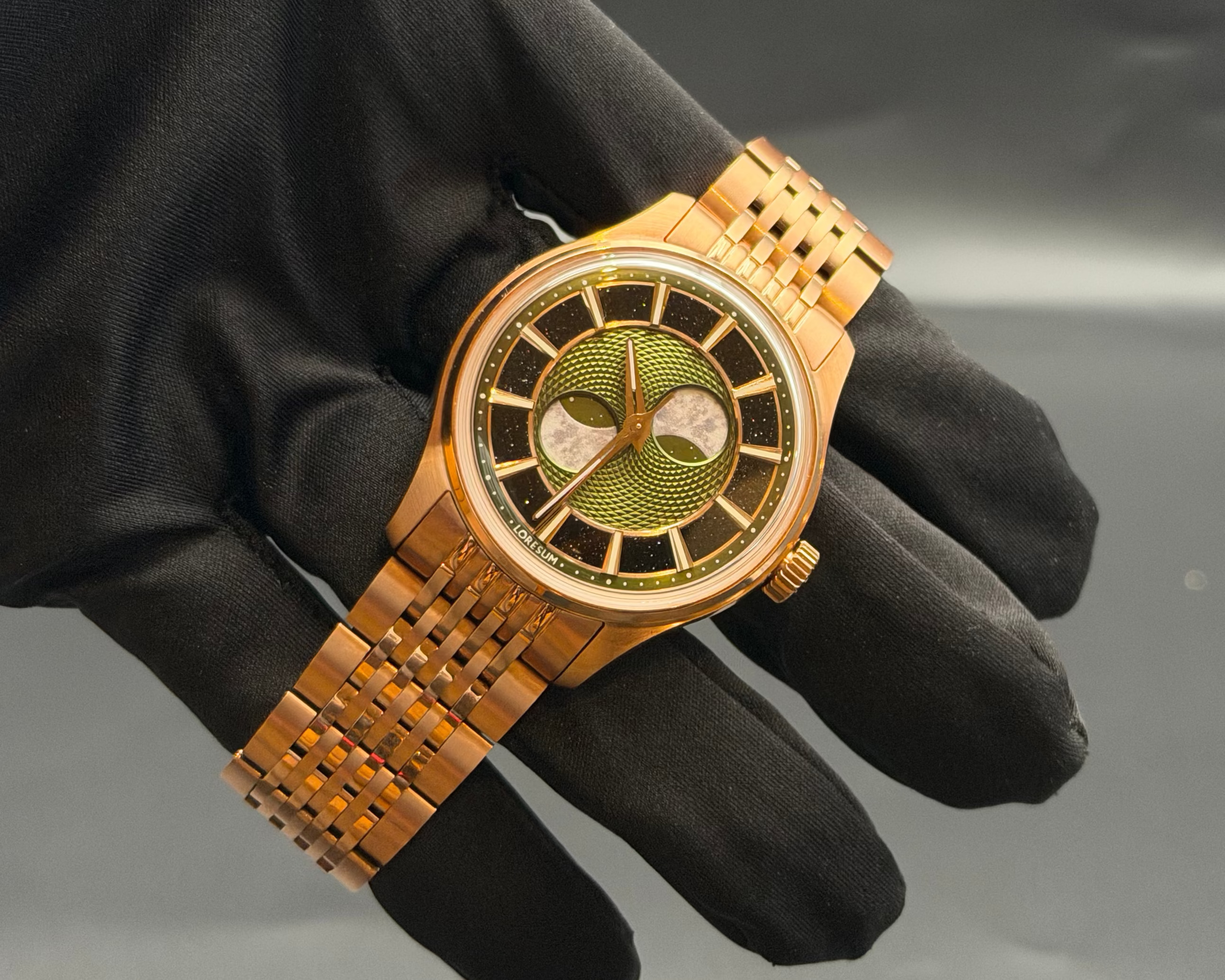 Loresum - LS05 Guilloché – True Double Moonphase