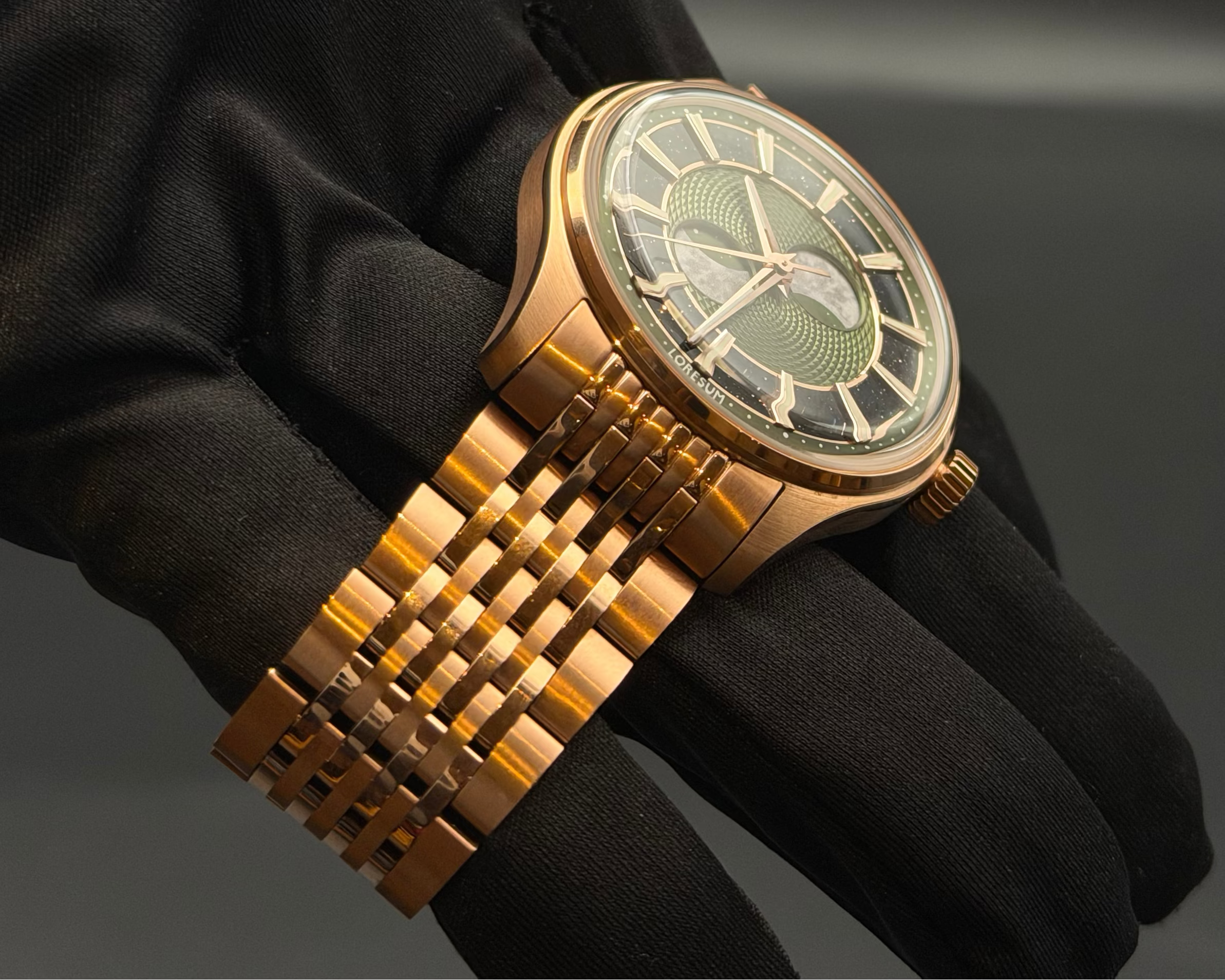 Loresum - LS05 Guilloché – True Double Moonphase