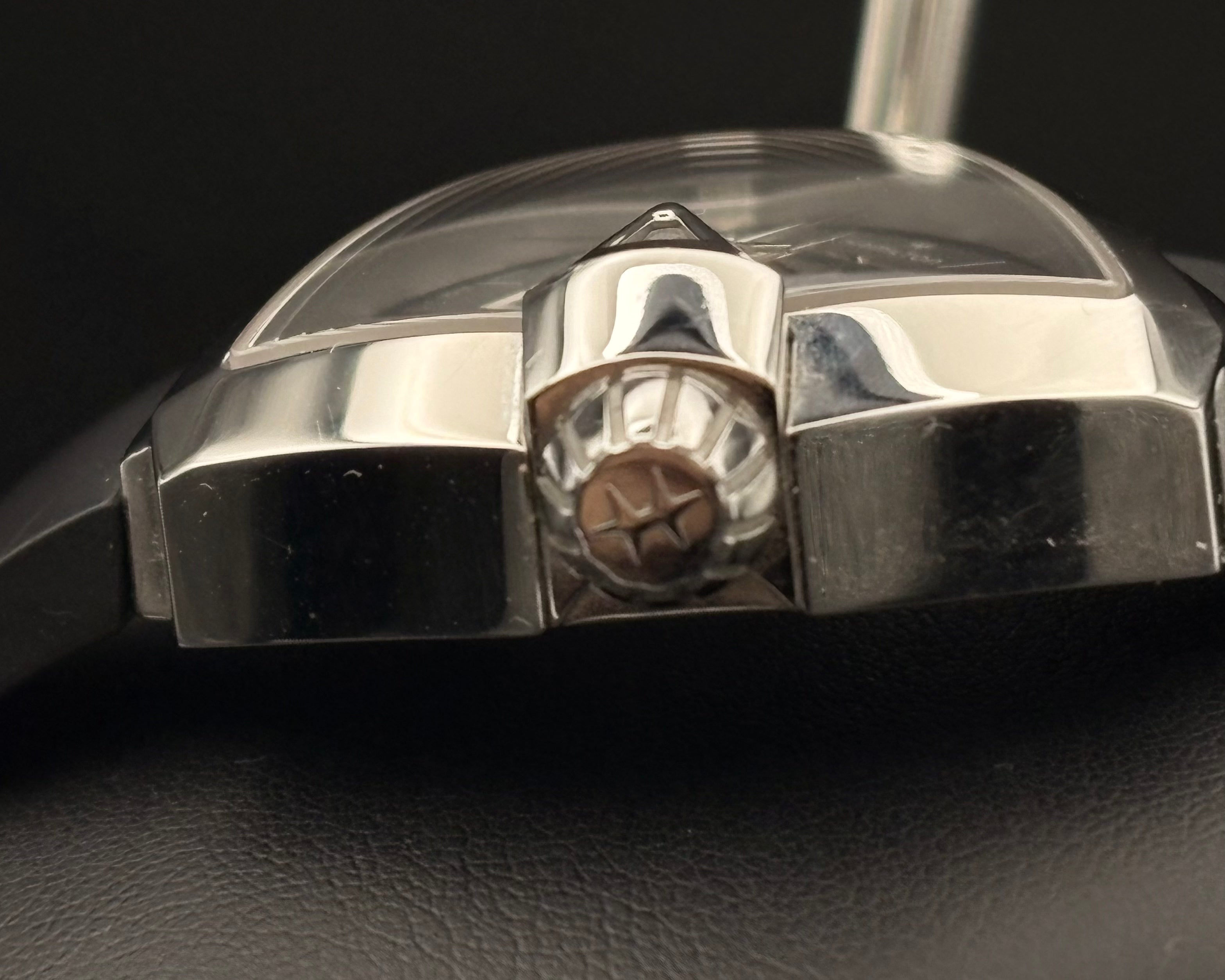 Hamilton Ventura Quartz Réf. H24251330
