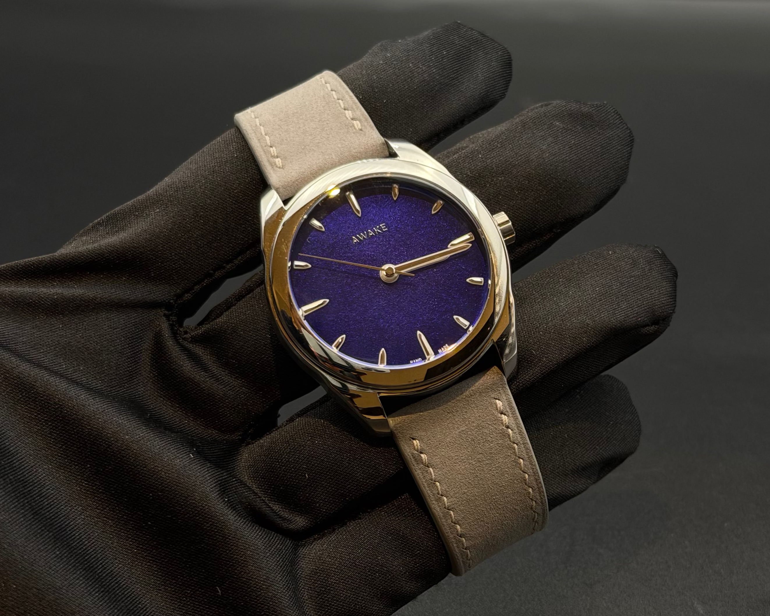 Awake Sơn Mài Silver Leaf « Outre Bleu »