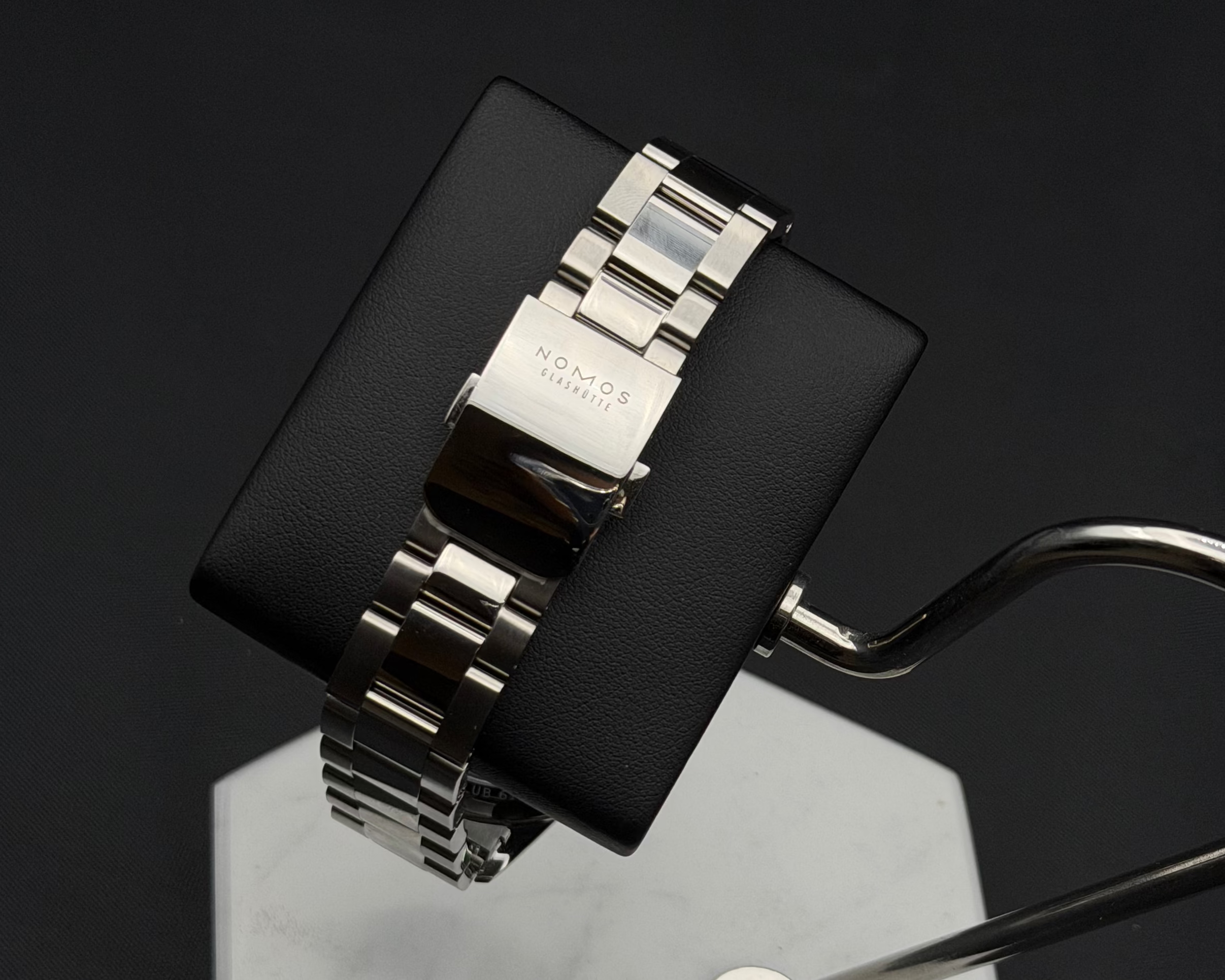 NOMOS Glashütte – Club Sport neomatik petrol (37 mm)