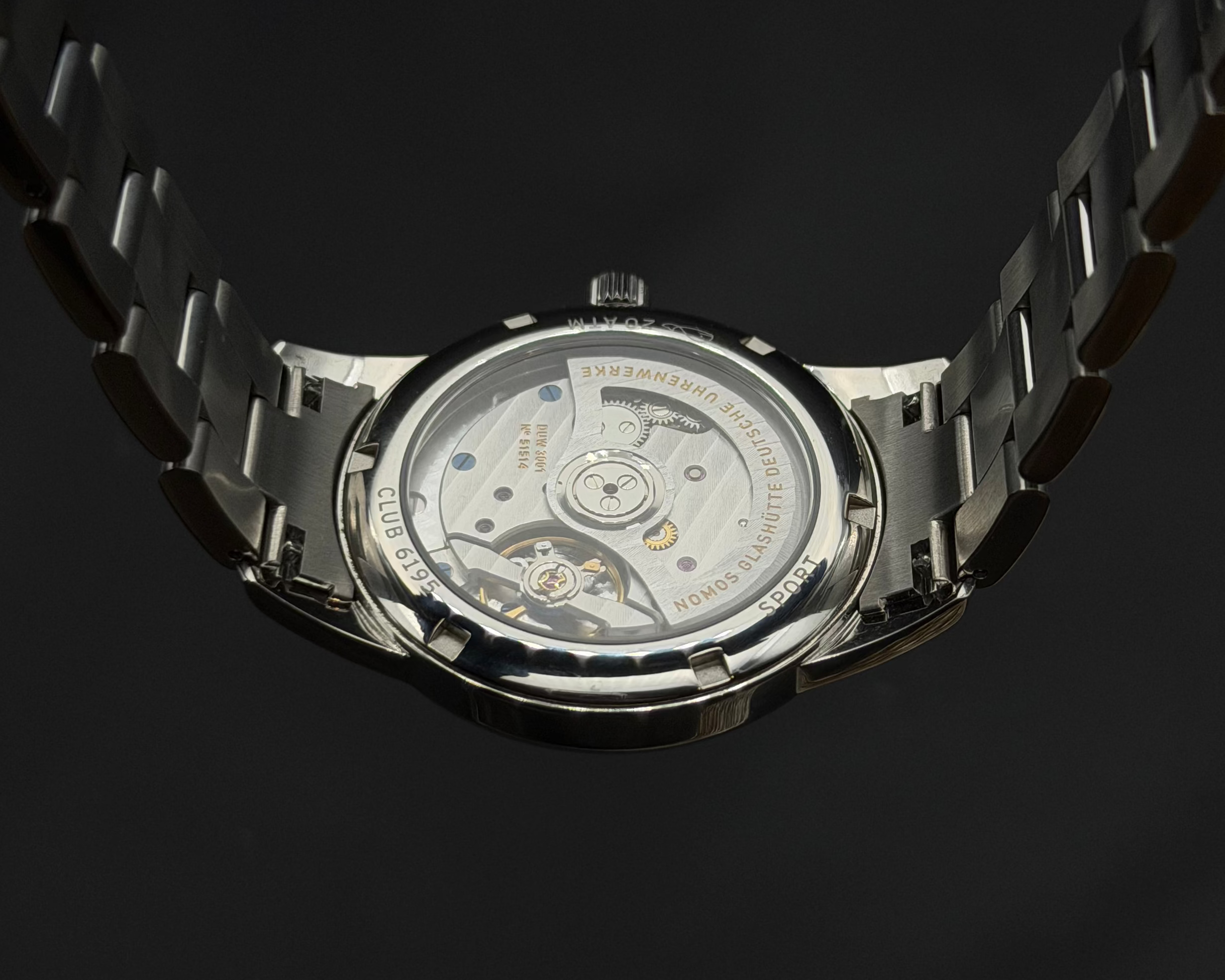 NOMOS Glashütte – Club Sport neomatik petrol (37 mm)