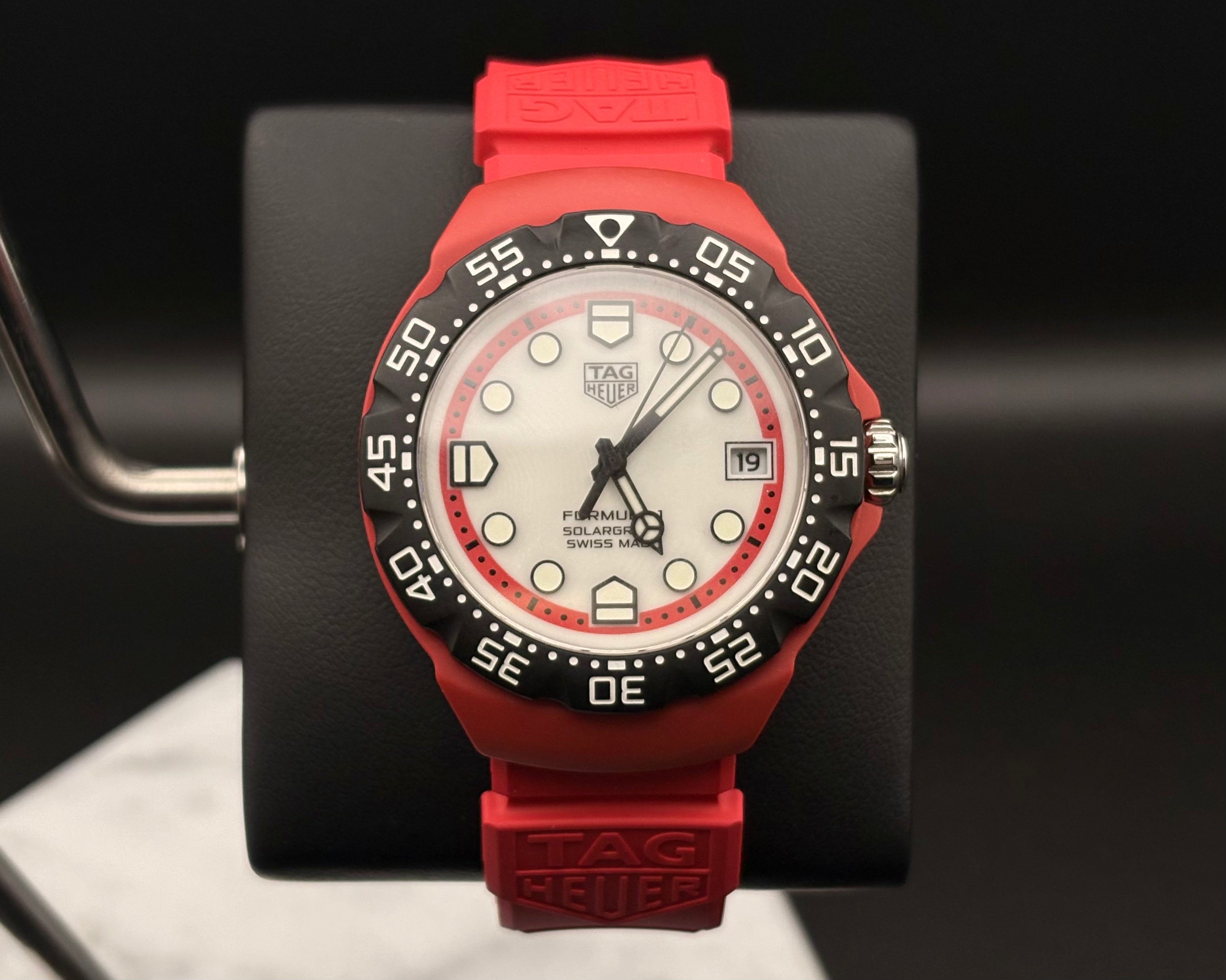 TAG HEUER FORMULA 1 SOLARGRAPH