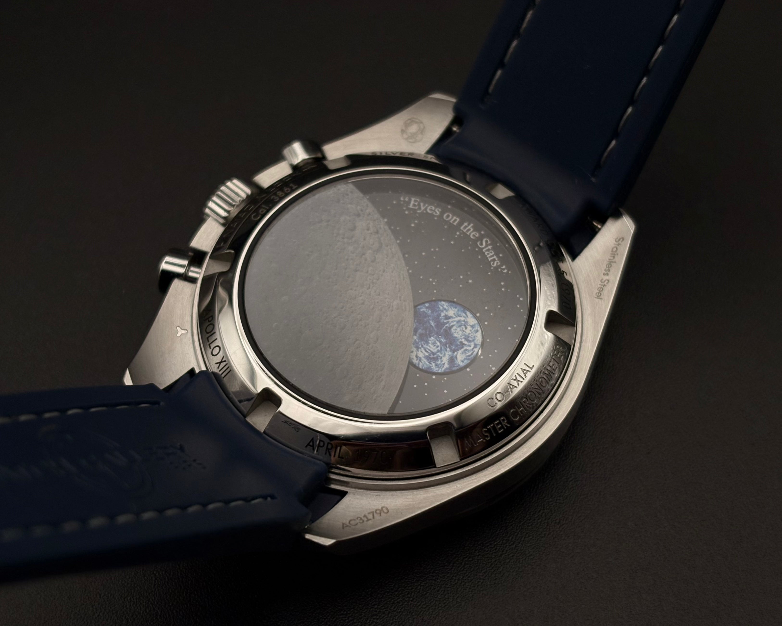 OMEGA Speedmaster Professional « Silver Snoopy Award » 50th Anniversary