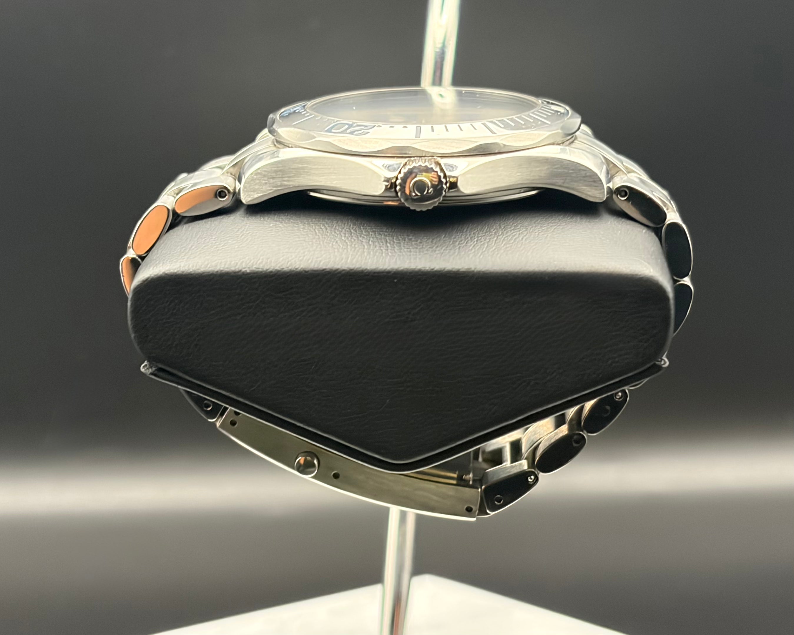 OMEGA SEAMASTER 300M